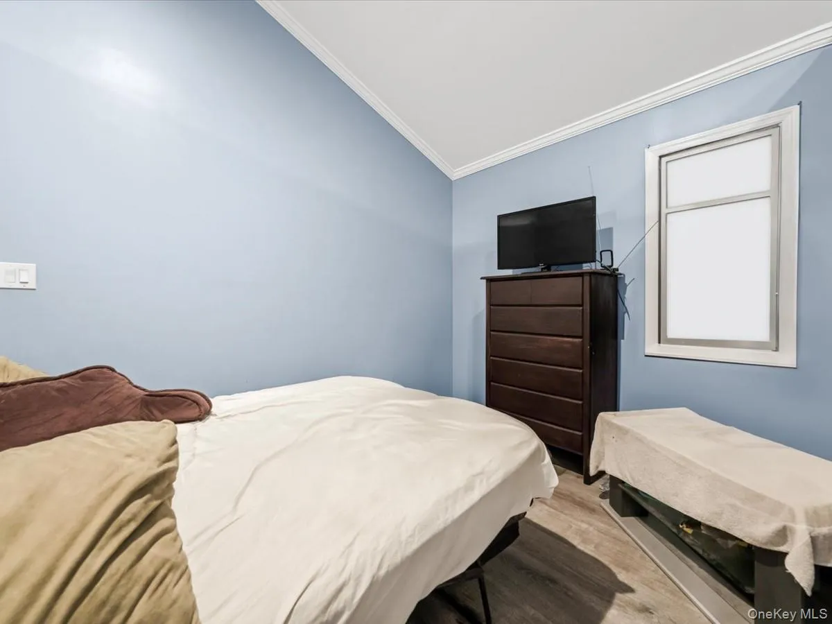 23 Hren Avenue, Huntington, NY, 4 Bedrooms Bedrooms, 8 Rooms Rooms,2 BathroomsBathrooms,Residential,For Rent,Hren,0,1047170 23 Hren Avenue, Huntington, NY, 4 Bedrooms Bedrooms, 8 Rooms Rooms,2 BathroomsBathrooms,Residential,For Rent,Hren,0,1047170