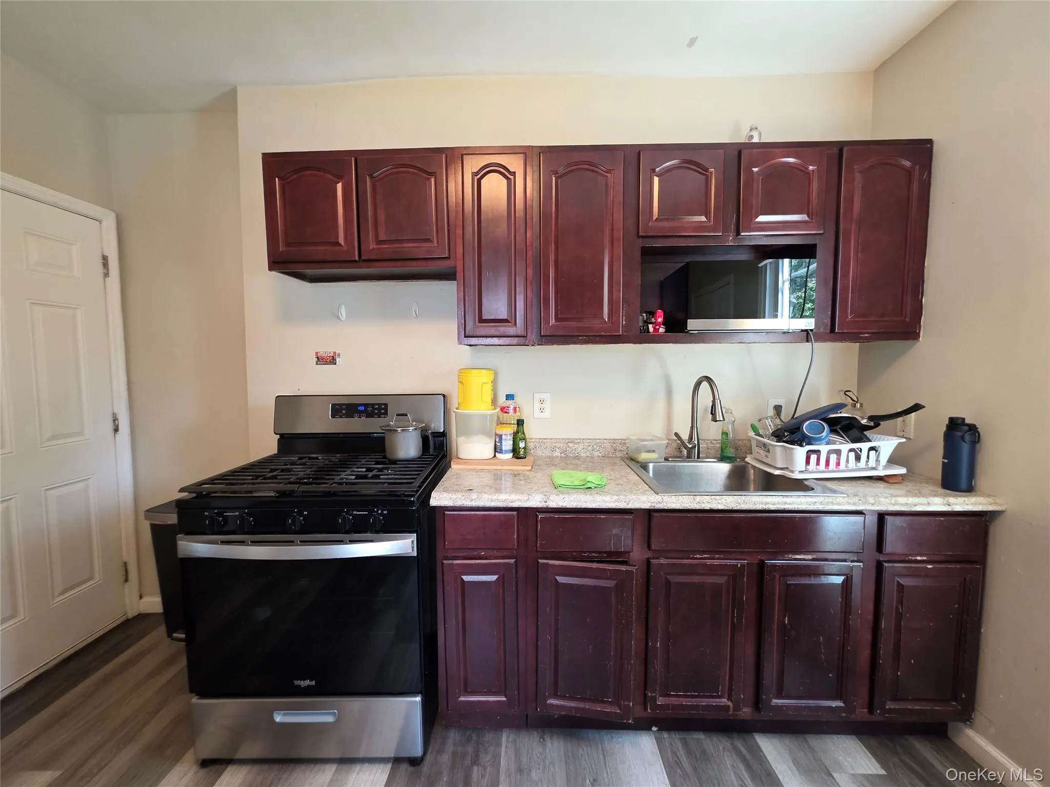 344 Mansion Street, Poughkeepsie, NY, 3 Bedrooms Bedrooms, 6 Rooms Rooms,1 BathroomBathrooms,Residential Lease,For Rent,Mansion,0,1047173 344 Mansion Street, Poughkeepsie, NY, 3 Bedrooms Bedrooms, 6 Rooms Rooms,1 BathroomBathrooms,Residential Lease,For Rent,Mansion,0,1047173