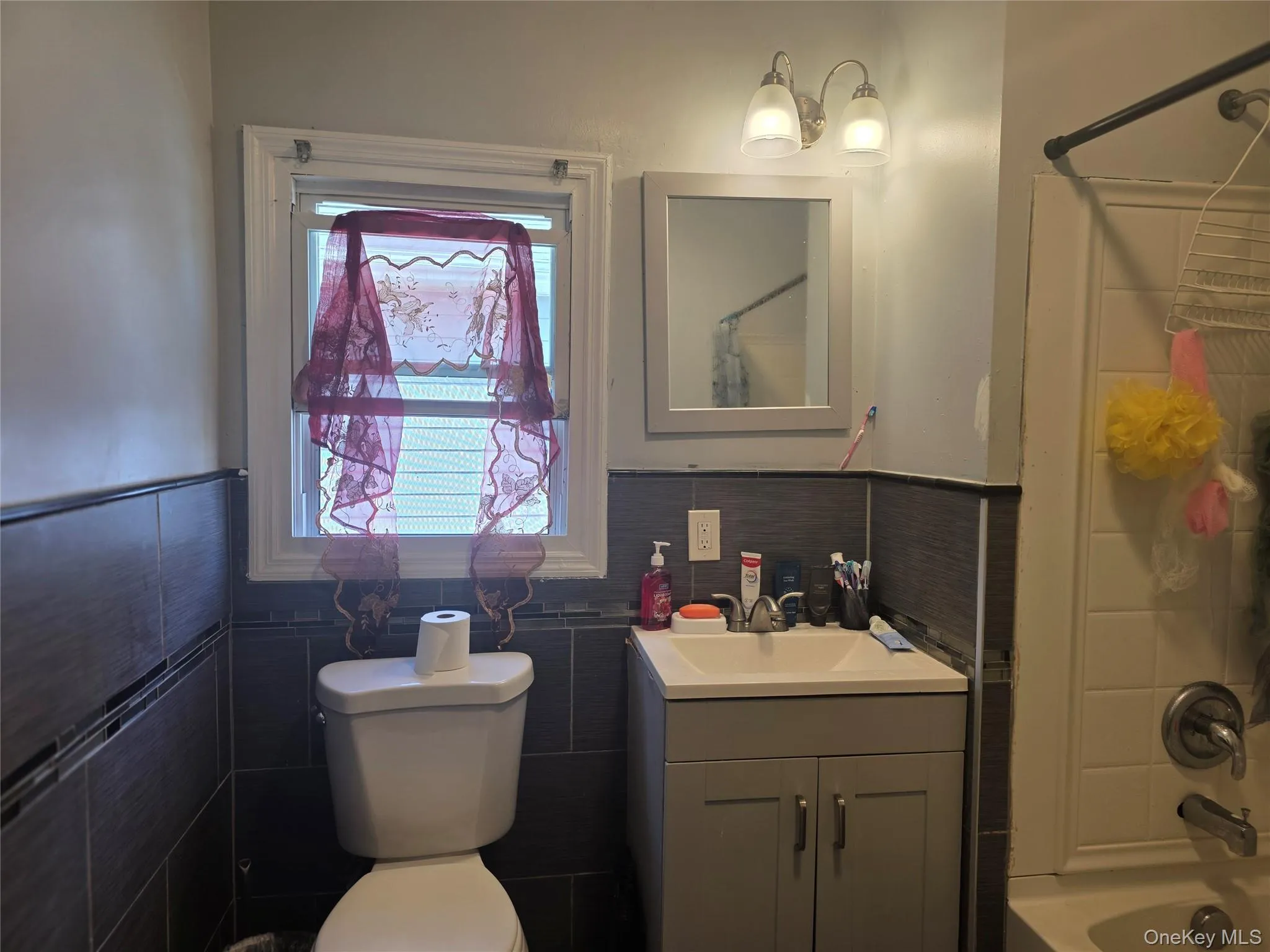 344 Mansion Street, Poughkeepsie, NY, 3 Bedrooms Bedrooms, 6 Rooms Rooms,1 BathroomBathrooms,Residential Lease,For Rent,Mansion,0,1047173 344 Mansion Street, Poughkeepsie, NY, 3 Bedrooms Bedrooms, 6 Rooms Rooms,1 BathroomBathrooms,Residential Lease,For Rent,Mansion,0,1047173