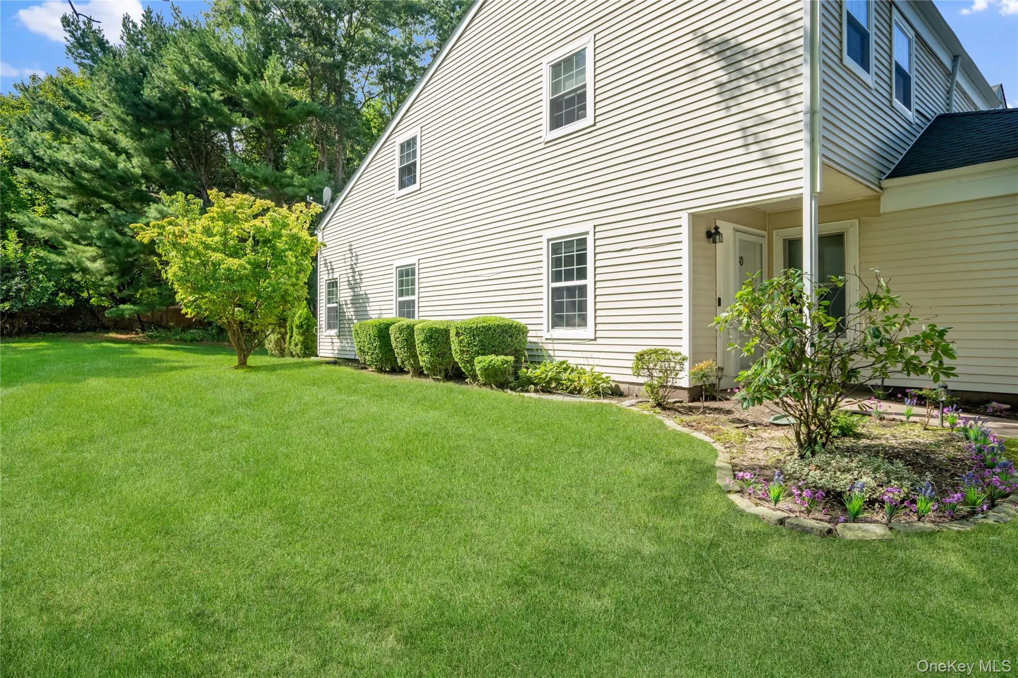 40 Quail Court, Brookhaven, NY, 2 Bedrooms Bedrooms, 6 Rooms Rooms,1 BathroomBathrooms,Residential,For Rent,Quail,0,1047176 40 Quail Court, Brookhaven, NY, 2 Bedrooms Bedrooms, 6 Rooms Rooms,1 BathroomBathrooms,Residential,For Rent,Quail,0,1047176