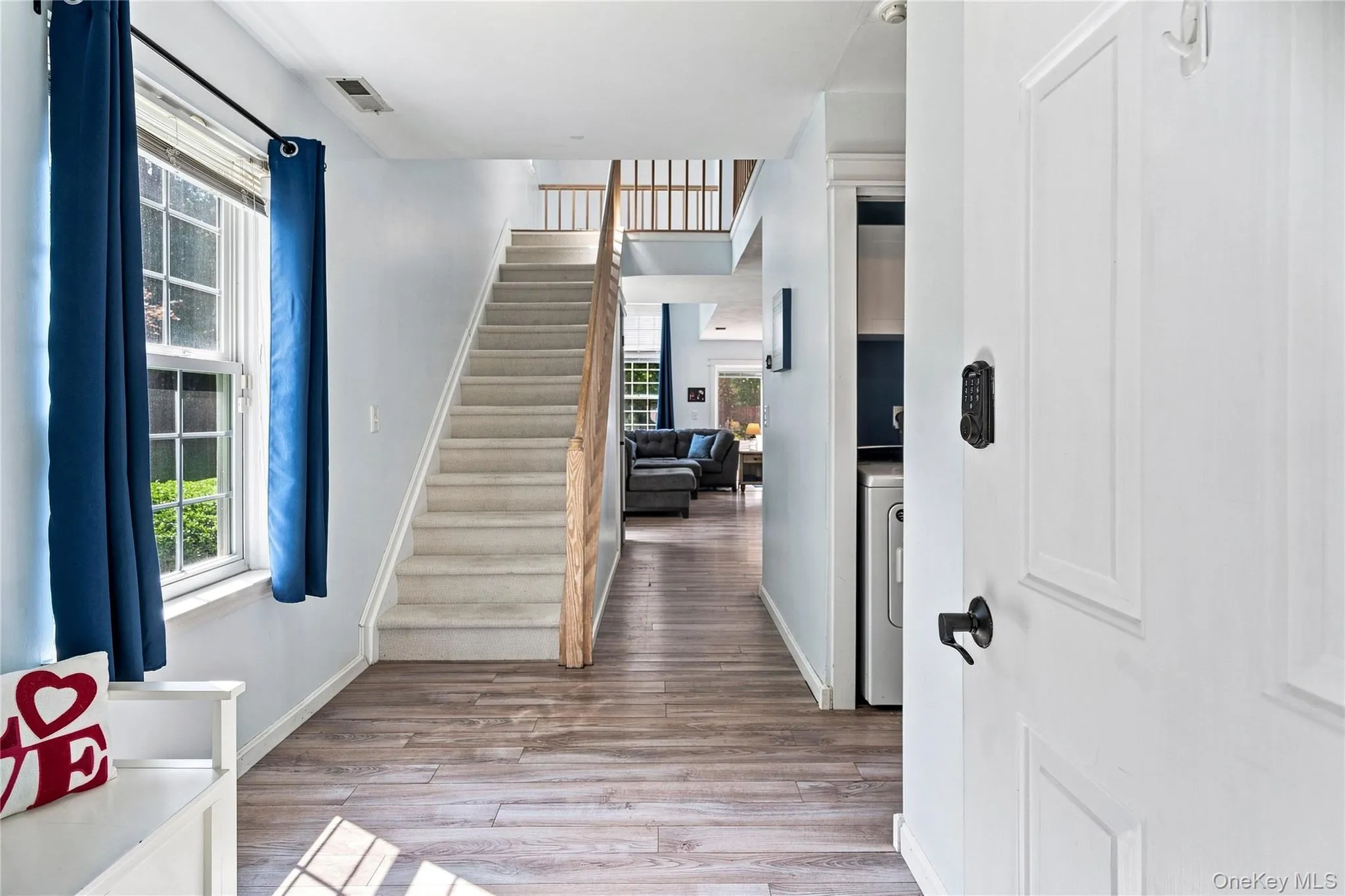 40 Quail Court, Brookhaven, NY, 2 Bedrooms Bedrooms, 6 Rooms Rooms,1 BathroomBathrooms,Residential,For Rent,Quail,0,1047176 40 Quail Court, Brookhaven, NY, 2 Bedrooms Bedrooms, 6 Rooms Rooms,1 BathroomBathrooms,Residential,For Rent,Quail,0,1047176