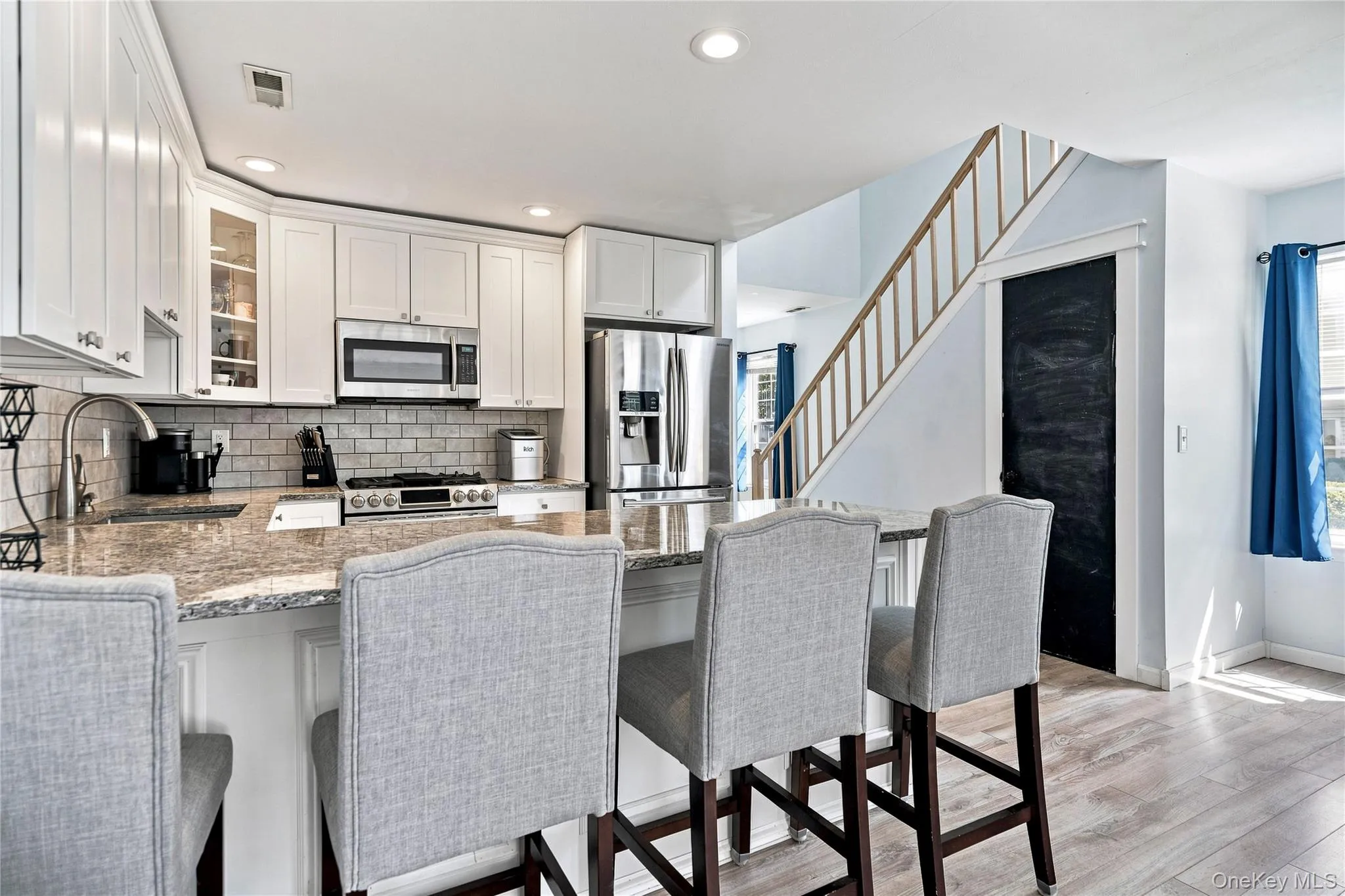 40 Quail Court, Brookhaven, NY, 2 Bedrooms Bedrooms, 6 Rooms Rooms,1 BathroomBathrooms,Residential,For Rent,Quail,0,1047176 40 Quail Court, Brookhaven, NY, 2 Bedrooms Bedrooms, 6 Rooms Rooms,1 BathroomBathrooms,Residential,For Rent,Quail,0,1047176