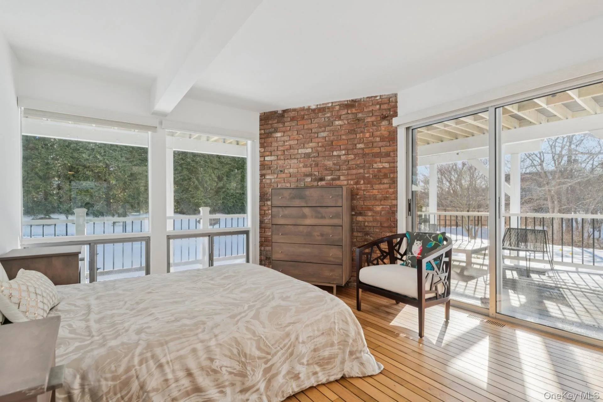 18 Tara Road, East Hampton, NY, 4 Bedrooms Bedrooms, 10 Rooms Rooms,3 BathroomsBathrooms,Residential,For Rent,Tara,0,1047183 18 Tara Road, East Hampton, NY, 4 Bedrooms Bedrooms, 10 Rooms Rooms,3 BathroomsBathrooms,Residential,For Rent,Tara,0,1047183