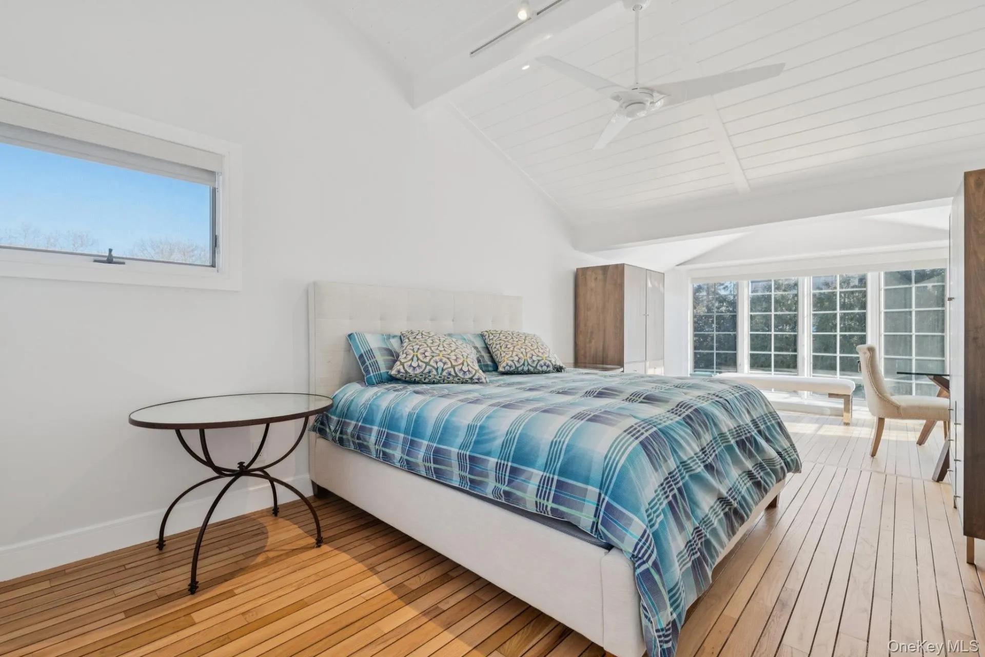 18 Tara Road, East Hampton, NY, 4 Bedrooms Bedrooms, 10 Rooms Rooms,3 BathroomsBathrooms,Residential,For Rent,Tara,0,1047183 18 Tara Road, East Hampton, NY, 4 Bedrooms Bedrooms, 10 Rooms Rooms,3 BathroomsBathrooms,Residential,For Rent,Tara,0,1047183