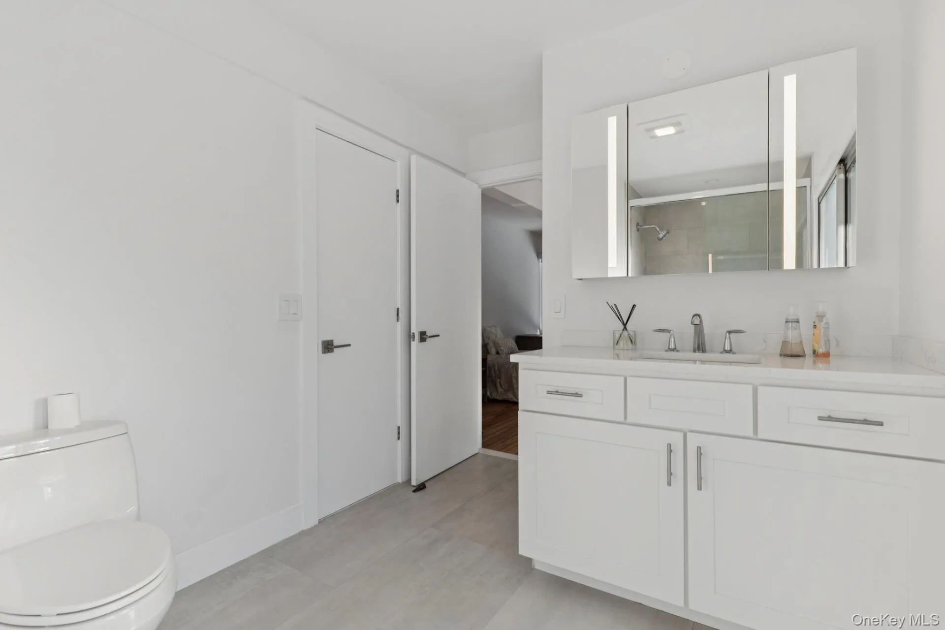 18 Tara Road, East Hampton, NY, 4 Bedrooms Bedrooms, 10 Rooms Rooms,3 BathroomsBathrooms,Residential,For Rent,Tara,0,1047183 18 Tara Road, East Hampton, NY, 4 Bedrooms Bedrooms, 10 Rooms Rooms,3 BathroomsBathrooms,Residential,For Rent,Tara,0,1047183