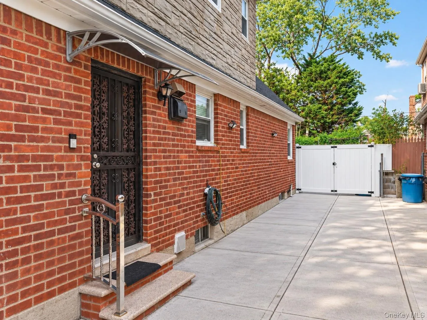 58-07 210th Street, New York, NY, 5 Bedrooms Bedrooms, 8 Rooms Rooms,4 BathroomsBathrooms,Residential,For Rent,210th,0,1047192 58-07 210th Street, New York, NY, 5 Bedrooms Bedrooms, 8 Rooms Rooms,4 BathroomsBathrooms,Residential,For Rent,210th,0,1047192