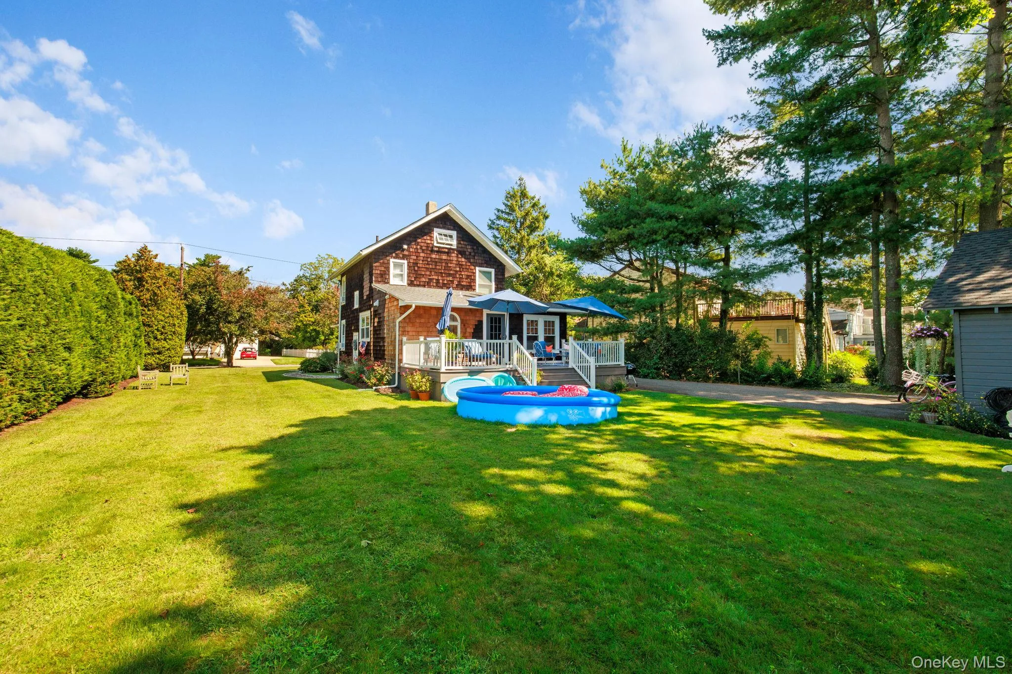 16 Robbins Avenue, Babylon, NY, 3 Bedrooms Bedrooms, 9 Rooms Rooms,2 BathroomsBathrooms,Residential,For Rent,Robbins,0,1047195 16 Robbins Avenue, Babylon, NY, 3 Bedrooms Bedrooms, 9 Rooms Rooms,2 BathroomsBathrooms,Residential,For Rent,Robbins,0,1047195