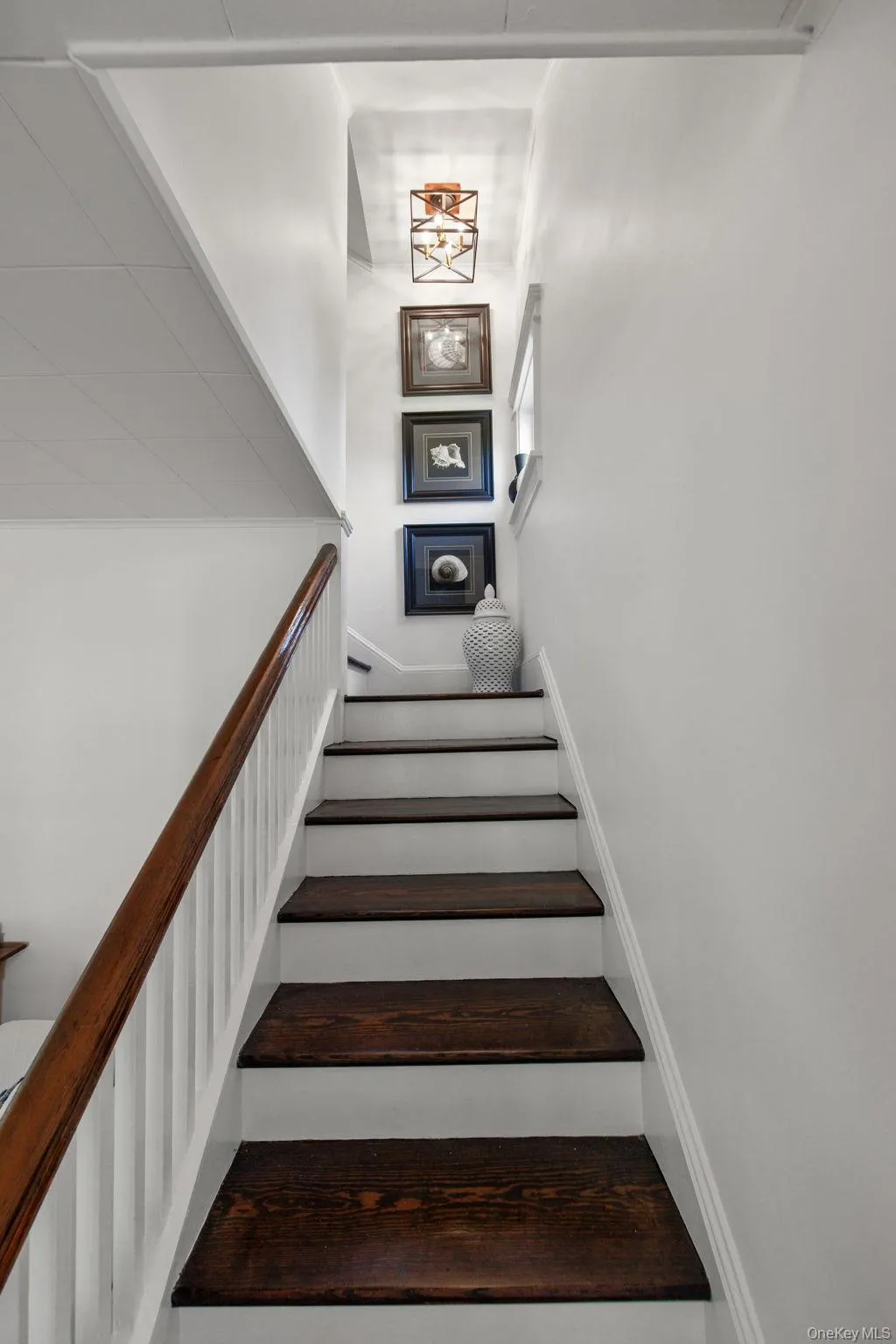 16 Robbins Avenue, Babylon, NY, 3 Bedrooms Bedrooms, 9 Rooms Rooms,2 BathroomsBathrooms,Residential,For Rent,Robbins,0,1047195 16 Robbins Avenue, Babylon, NY, 3 Bedrooms Bedrooms, 9 Rooms Rooms,2 BathroomsBathrooms,Residential,For Rent,Robbins,0,1047195