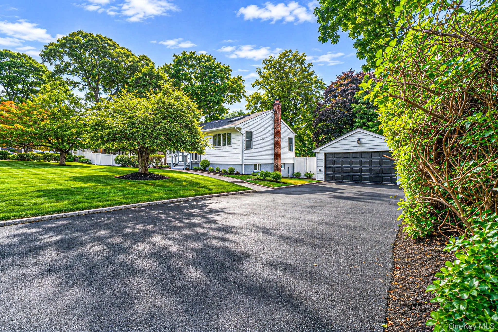 14 Millers Road, Brookhaven, NY, 4 Bedrooms Bedrooms, 8 Rooms Rooms,2 BathroomsBathrooms,Residential,For Rent,Millers,0,1047202 14 Millers Road, Brookhaven, NY, 4 Bedrooms Bedrooms, 8 Rooms Rooms,2 BathroomsBathrooms,Residential,For Rent,Millers,0,1047202