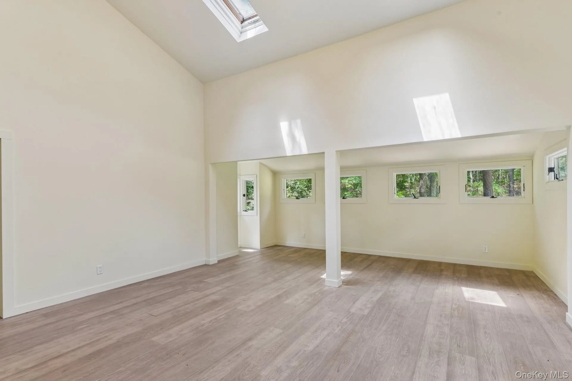 12 Deep View Court, East Hampton, NY, 4 Bedrooms Bedrooms, 8 Rooms Rooms,2 BathroomsBathrooms,Residential,For Rent,Deep View,0,1047210 12 Deep View Court, East Hampton, NY, 4 Bedrooms Bedrooms, 8 Rooms Rooms,2 BathroomsBathrooms,Residential,For Rent,Deep View,0,1047210
