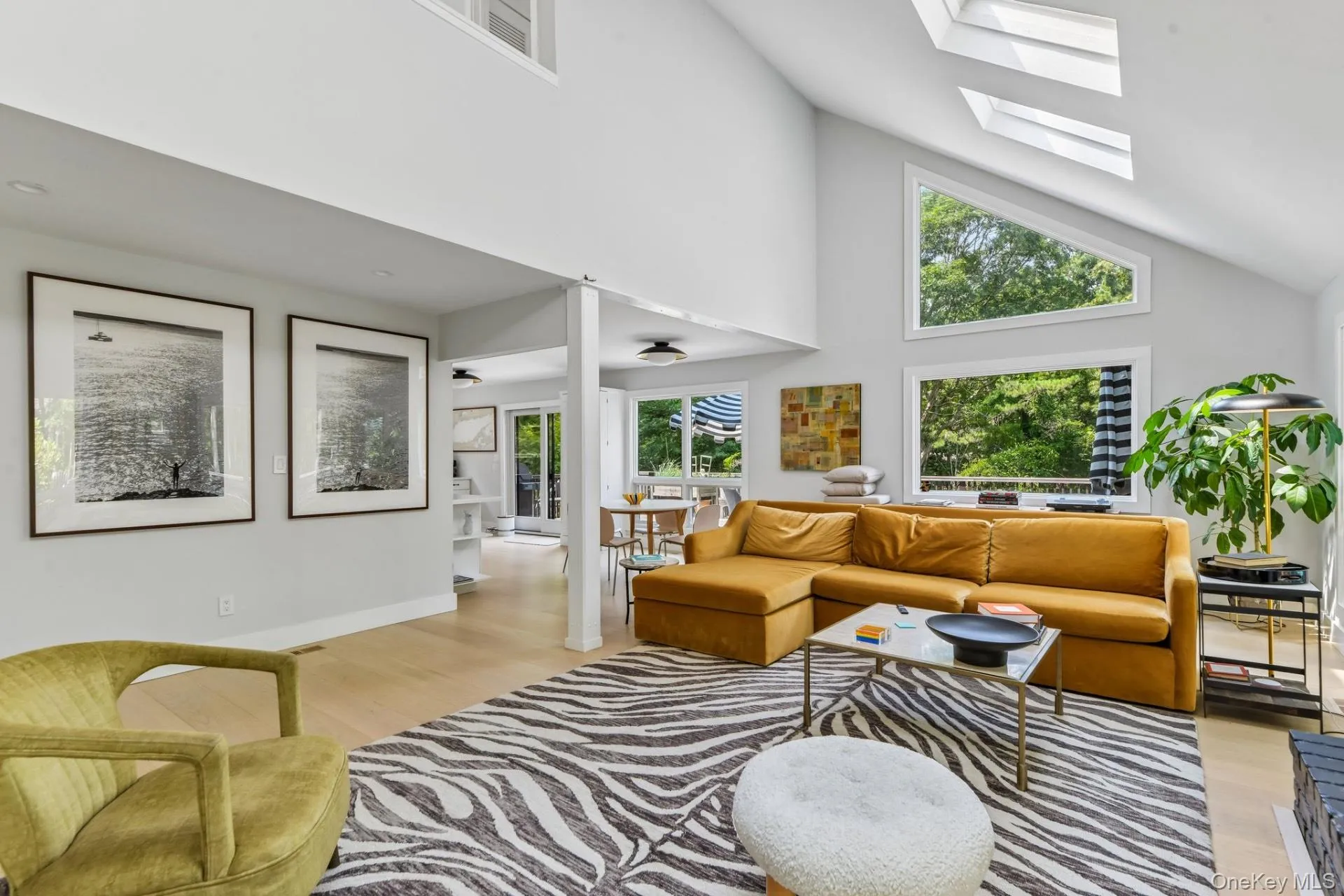 12 Deep View Court, East Hampton, NY, 4 Bedrooms Bedrooms, 8 Rooms Rooms,2 BathroomsBathrooms,Residential,For Rent,Deep View,0,1047210 12 Deep View Court, East Hampton, NY, 4 Bedrooms Bedrooms, 8 Rooms Rooms,2 BathroomsBathrooms,Residential,For Rent,Deep View,0,1047210