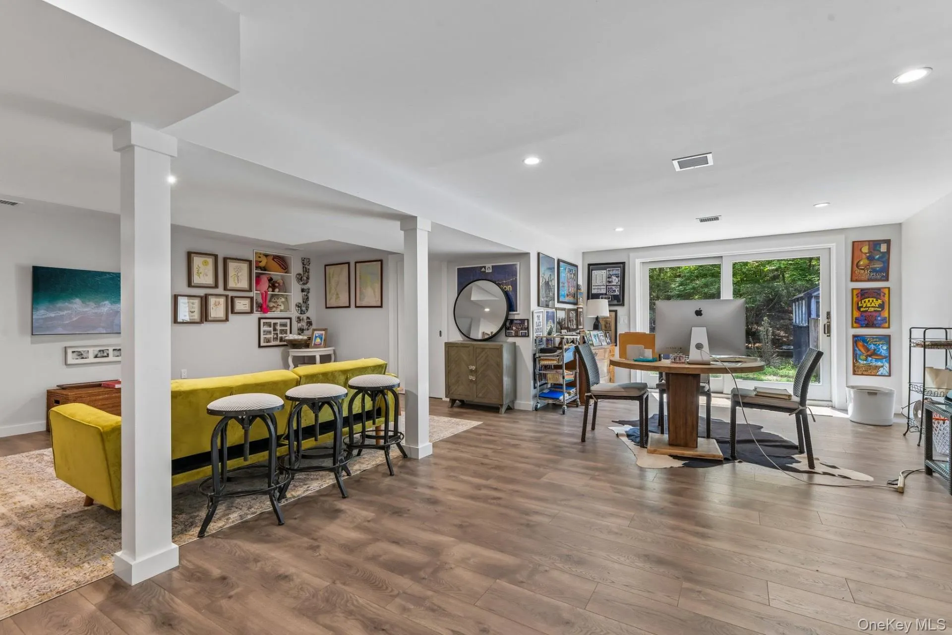 12 Deep View Court, East Hampton, NY, 4 Bedrooms Bedrooms, 8 Rooms Rooms,2 BathroomsBathrooms,Residential,For Rent,Deep View,0,1047210 12 Deep View Court, East Hampton, NY, 4 Bedrooms Bedrooms, 8 Rooms Rooms,2 BathroomsBathrooms,Residential,For Rent,Deep View,0,1047210