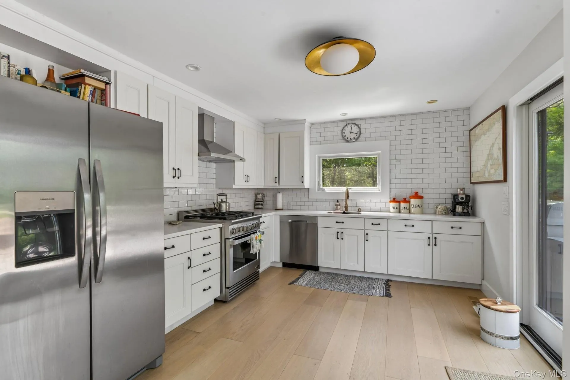 12 Deep View Court, East Hampton, NY, 4 Bedrooms Bedrooms, 8 Rooms Rooms,2 BathroomsBathrooms,Residential,For Rent,Deep View,0,1047210 12 Deep View Court, East Hampton, NY, 4 Bedrooms Bedrooms, 8 Rooms Rooms,2 BathroomsBathrooms,Residential,For Rent,Deep View,0,1047210