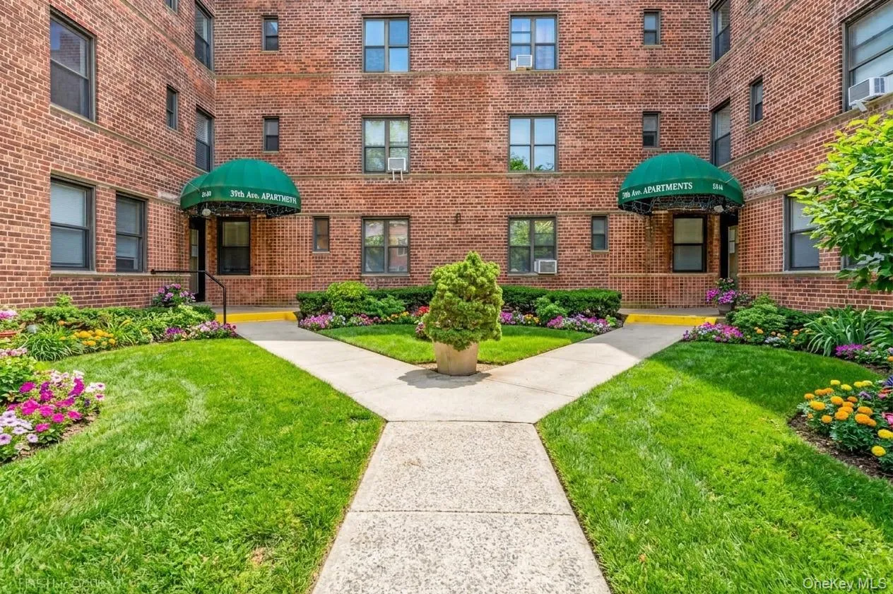 52-18 39th Avenue, New York, NY, 1 Bedroom Bedrooms, 3 Rooms Rooms,1 BathroomBathrooms,Residential,For Rent,39th Avenue,0,1047215 52-18 39th Avenue, New York, NY, 1 Bedroom Bedrooms, 3 Rooms Rooms,1 BathroomBathrooms,Residential,For Rent,39th Avenue,0,1047215