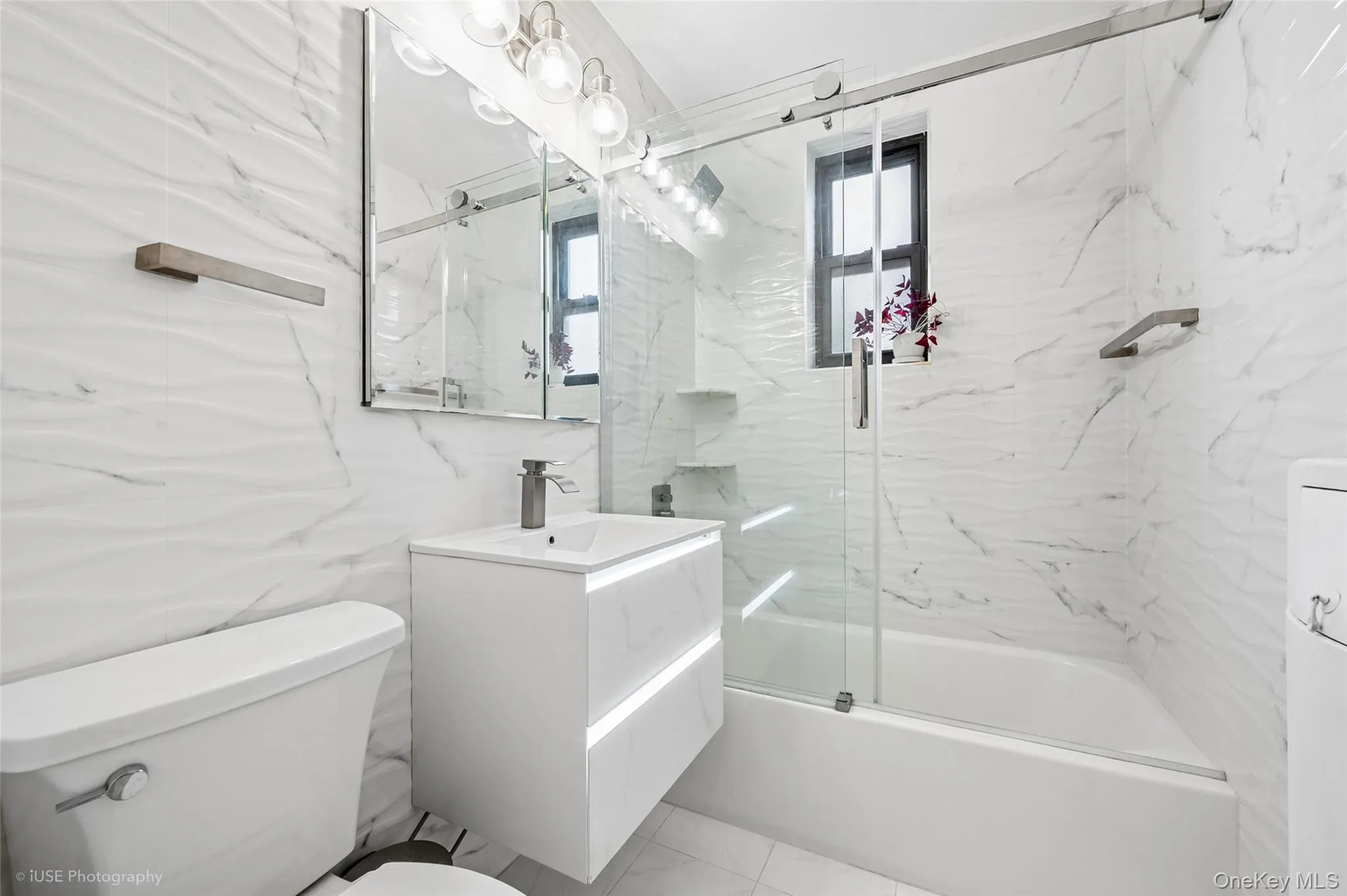 52-18 39th Avenue, New York, NY, 1 Bedroom Bedrooms, 3 Rooms Rooms,1 BathroomBathrooms,Residential,For Rent,39th Avenue,0,1047215 52-18 39th Avenue, New York, NY, 1 Bedroom Bedrooms, 3 Rooms Rooms,1 BathroomBathrooms,Residential,For Rent,39th Avenue,0,1047215