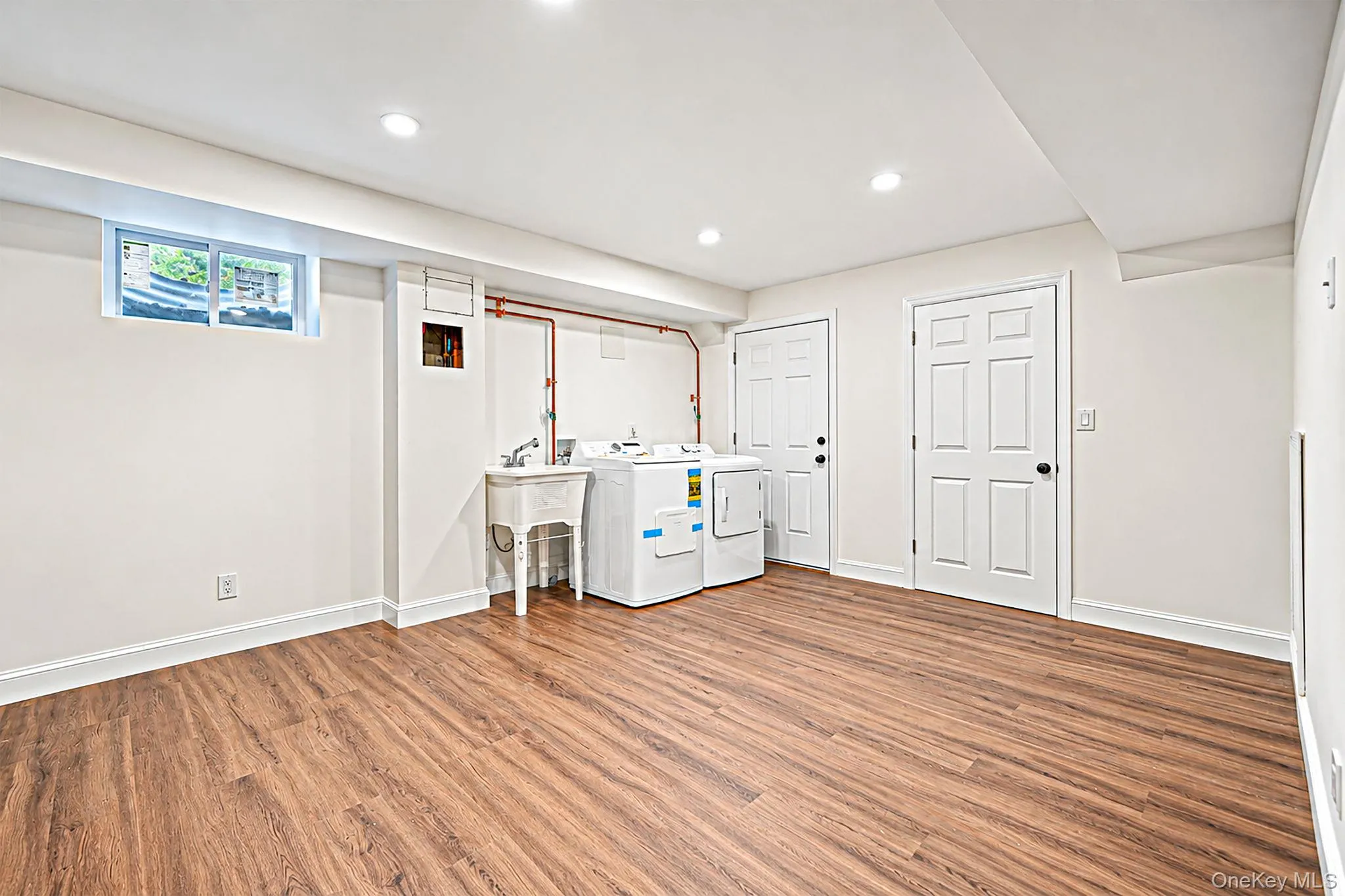18 Woodridge Lane, Brookhaven, NY, 5 Bedrooms Bedrooms, 9 Rooms Rooms,2 BathroomsBathrooms,Residential,For Rent,Woodridge,0,1047218 18 Woodridge Lane, Brookhaven, NY, 5 Bedrooms Bedrooms, 9 Rooms Rooms,2 BathroomsBathrooms,Residential,For Rent,Woodridge,0,1047218