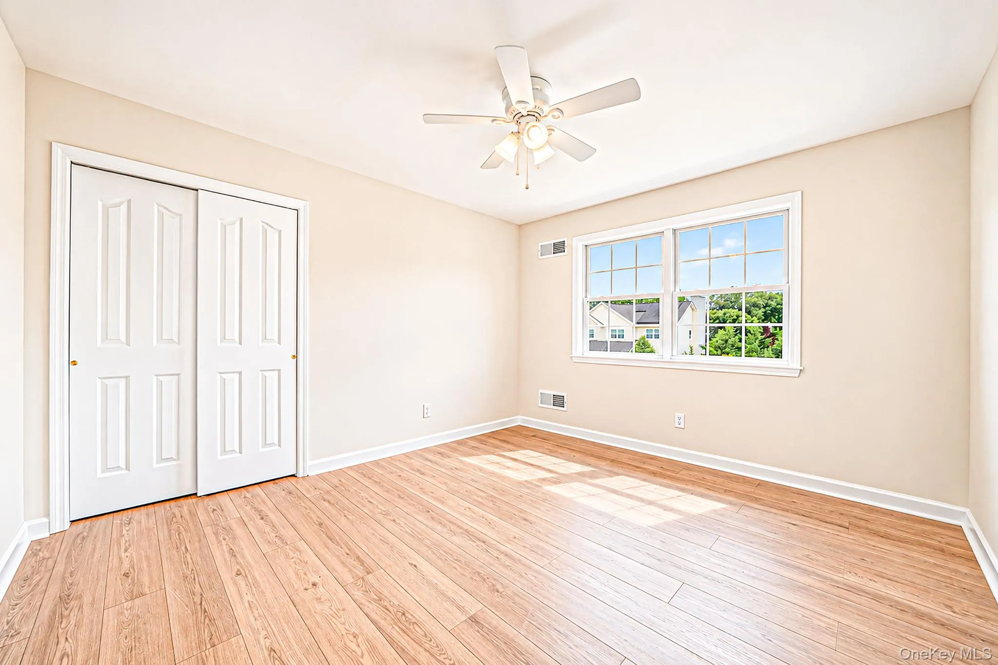 18 Woodridge Lane, Brookhaven, NY, 5 Bedrooms Bedrooms, 9 Rooms Rooms,2 BathroomsBathrooms,Residential,For Rent,Woodridge,0,1047218 18 Woodridge Lane, Brookhaven, NY, 5 Bedrooms Bedrooms, 9 Rooms Rooms,2 BathroomsBathrooms,Residential,For Rent,Woodridge,0,1047218