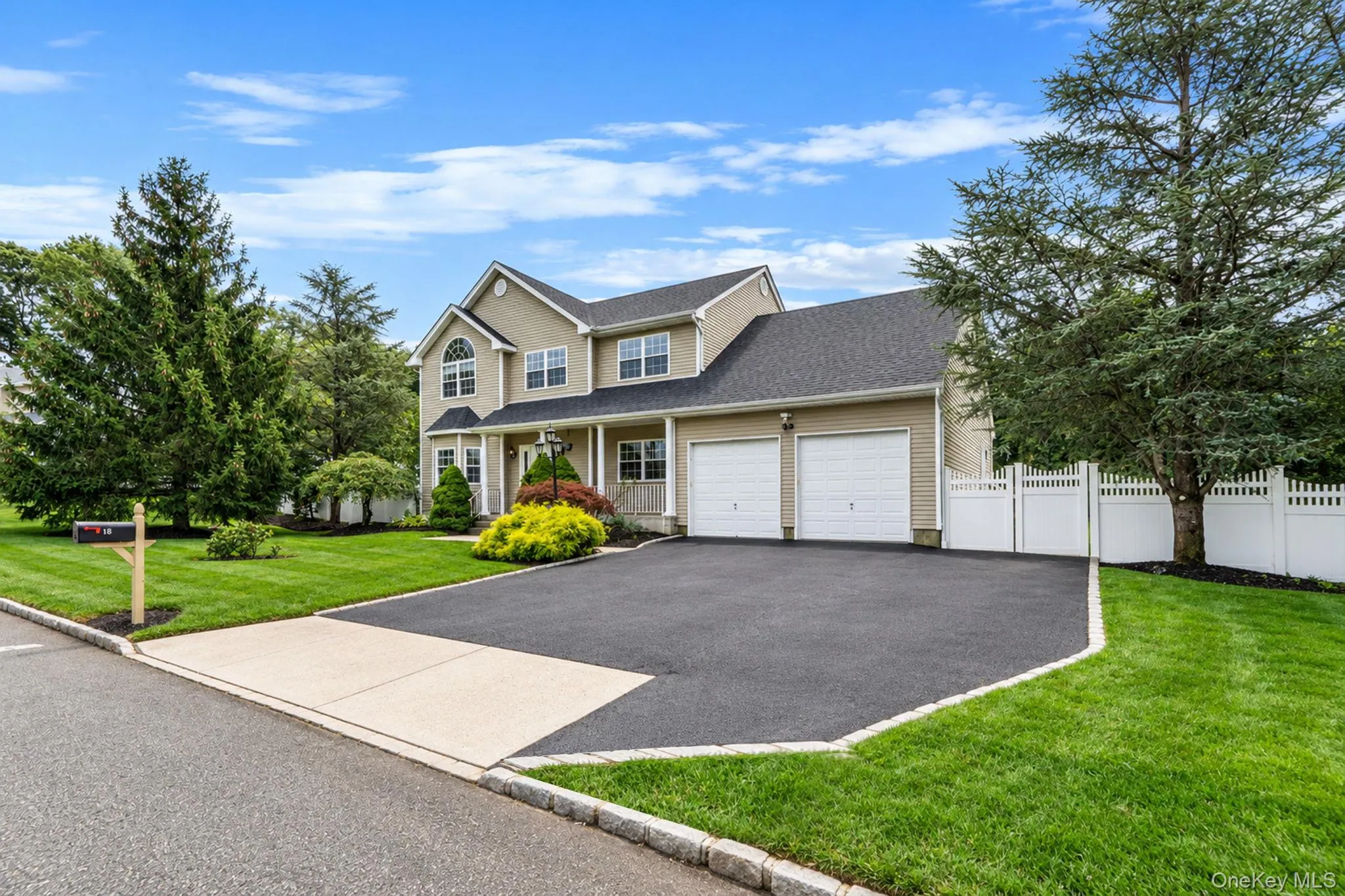 18 Woodridge Lane, Brookhaven, NY, 5 Bedrooms Bedrooms, 9 Rooms Rooms,2 BathroomsBathrooms,Residential,For Rent,Woodridge,0,1047218 18 Woodridge Lane, Brookhaven, NY, 5 Bedrooms Bedrooms, 9 Rooms Rooms,2 BathroomsBathrooms,Residential,For Rent,Woodridge,0,1047218