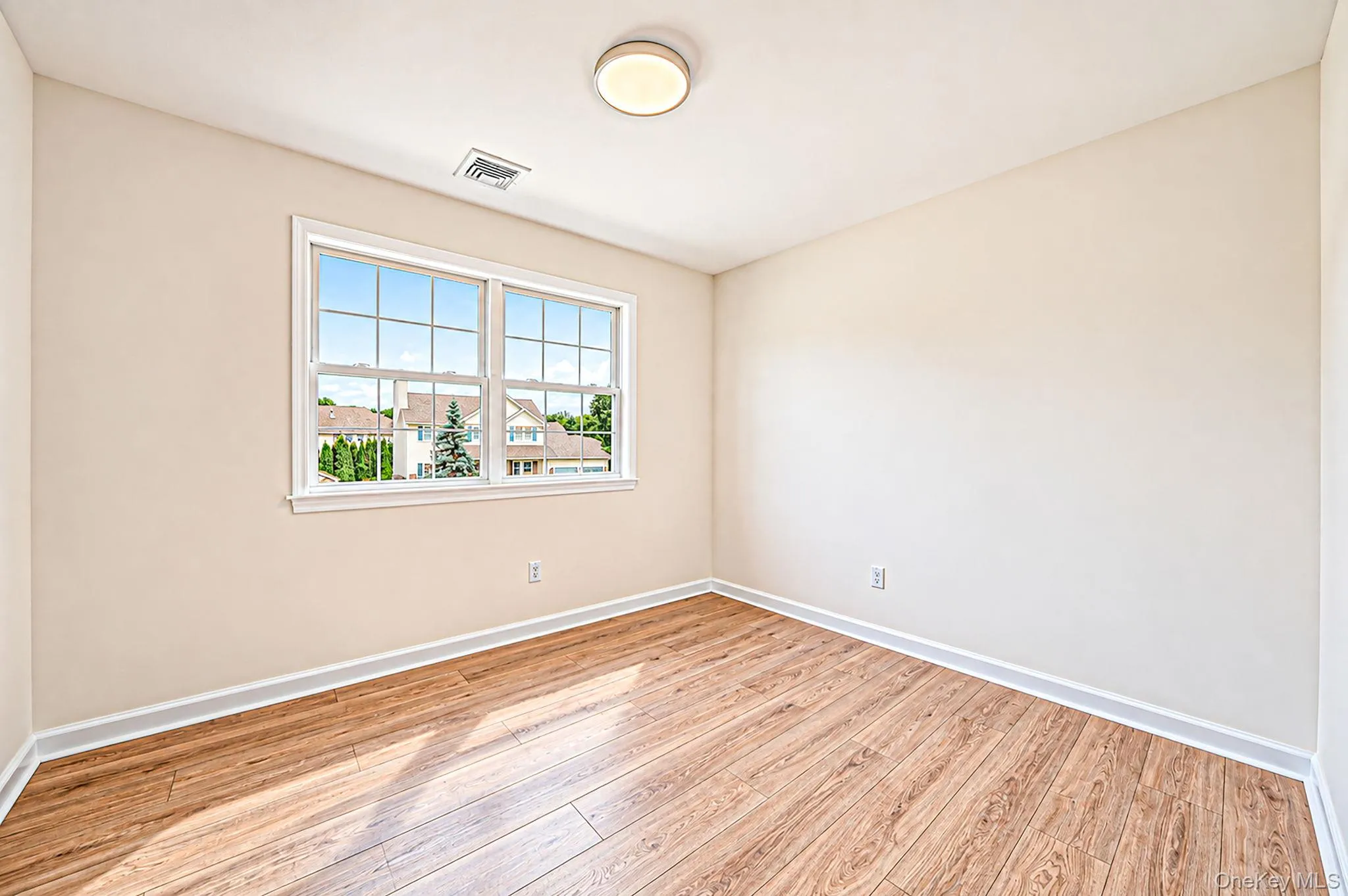 18 Woodridge Lane, Brookhaven, NY, 5 Bedrooms Bedrooms, 9 Rooms Rooms,2 BathroomsBathrooms,Residential,For Rent,Woodridge,0,1047218 18 Woodridge Lane, Brookhaven, NY, 5 Bedrooms Bedrooms, 9 Rooms Rooms,2 BathroomsBathrooms,Residential,For Rent,Woodridge,0,1047218
