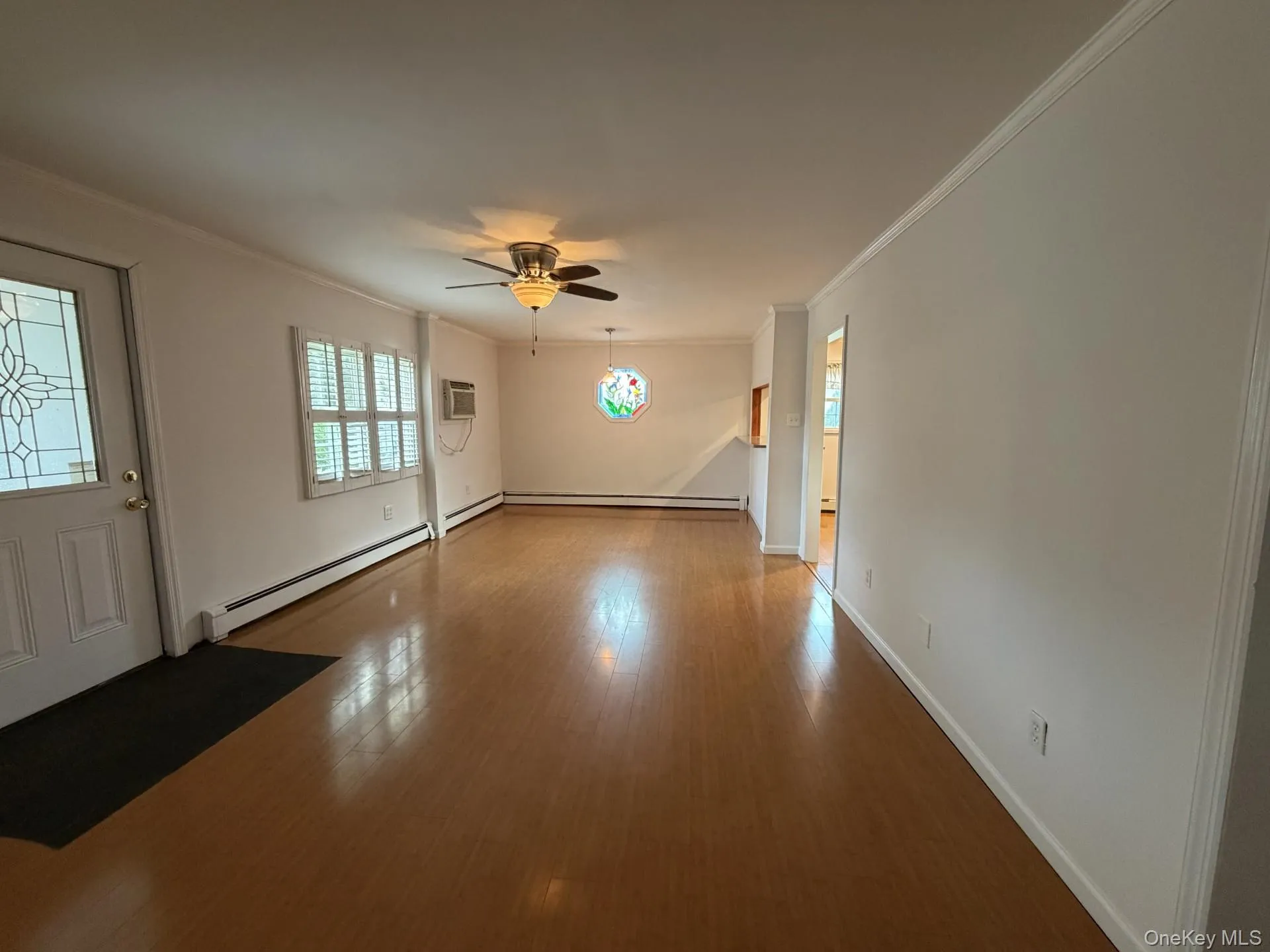 184 Horton Avenue, Hempstead, NY, 3 Bedrooms Bedrooms, 7 Rooms Rooms,1 BathroomBathrooms,Residential Lease,For Rent,Horton,0,1047219 184 Horton Avenue, Hempstead, NY, 3 Bedrooms Bedrooms, 7 Rooms Rooms,1 BathroomBathrooms,Residential Lease,For Rent,Horton,0,1047219