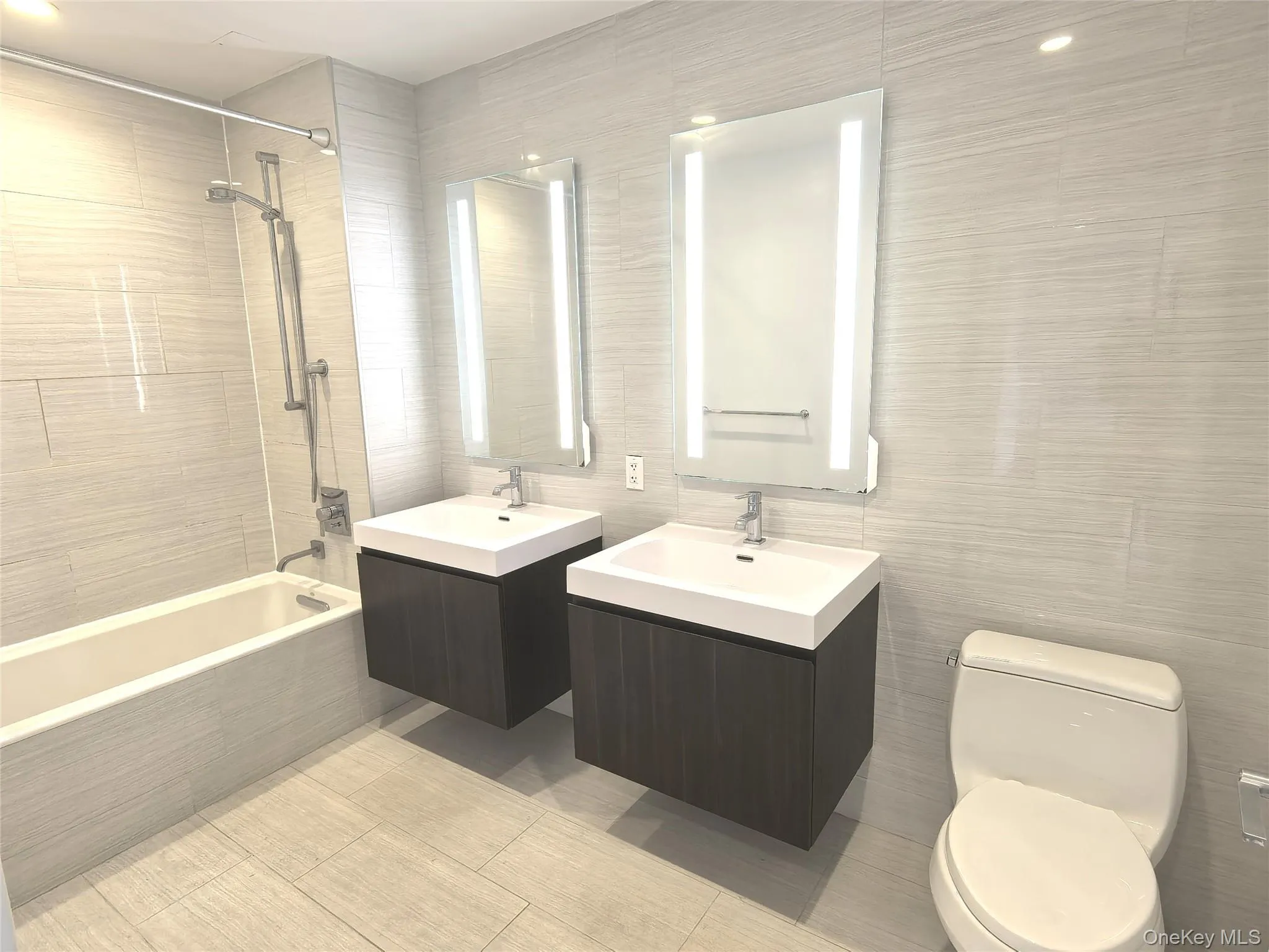 13103 40th Road, New York, NY, 2 Bedrooms Bedrooms, 5 Rooms Rooms,2 BathroomsBathrooms,Residential,For Rent,40th,0,1047223 13103 40th Road, New York, NY, 2 Bedrooms Bedrooms, 5 Rooms Rooms,2 BathroomsBathrooms,Residential,For Rent,40th,0,1047223