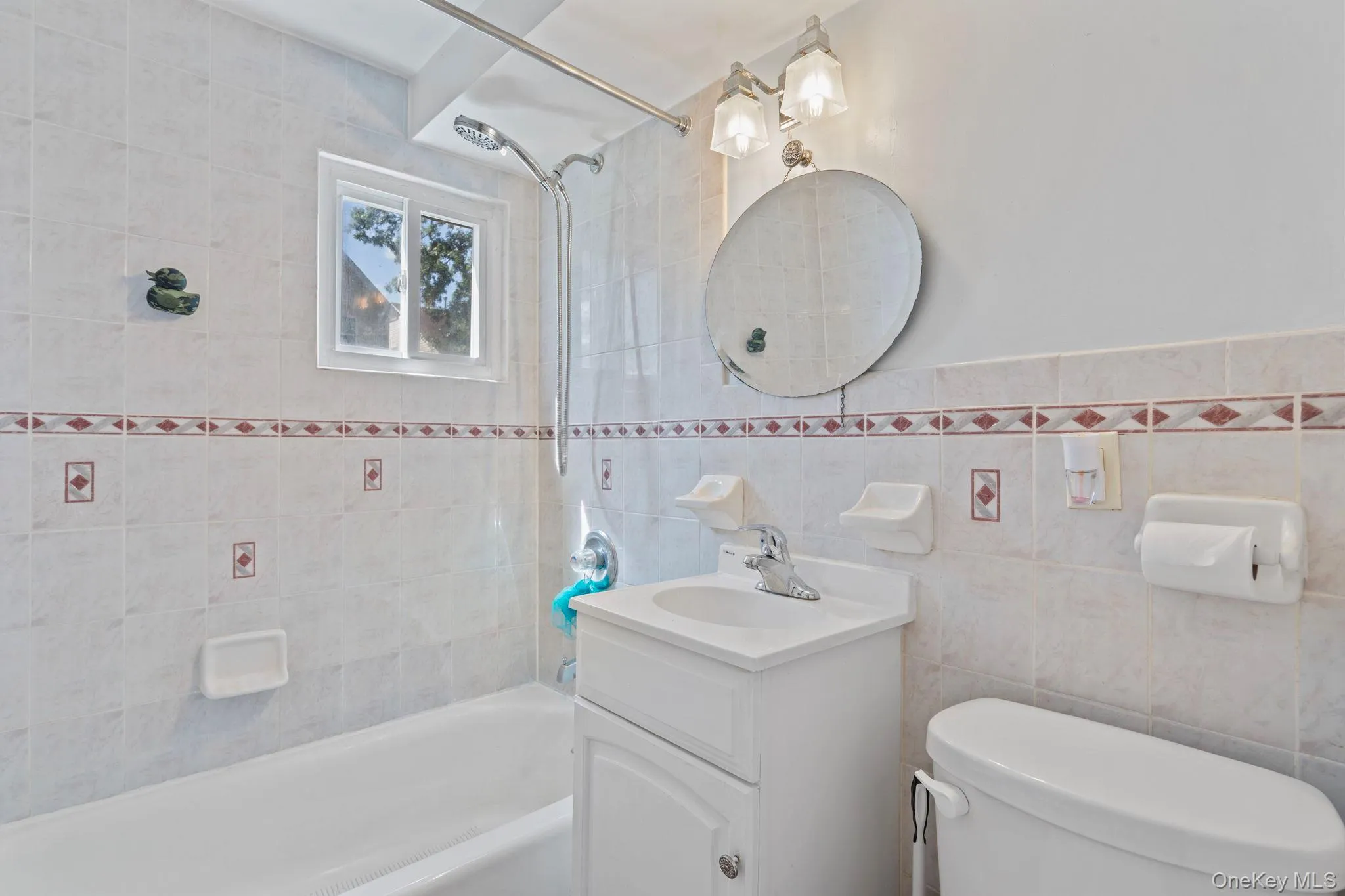 18 Brooklyn Avenue, Hempstead, NY, 4 Bedrooms Bedrooms, 8 Rooms Rooms,2 BathroomsBathrooms,Residential,For Rent,Brooklyn,0,1047228 18 Brooklyn Avenue, Hempstead, NY, 4 Bedrooms Bedrooms, 8 Rooms Rooms,2 BathroomsBathrooms,Residential,For Rent,Brooklyn,0,1047228