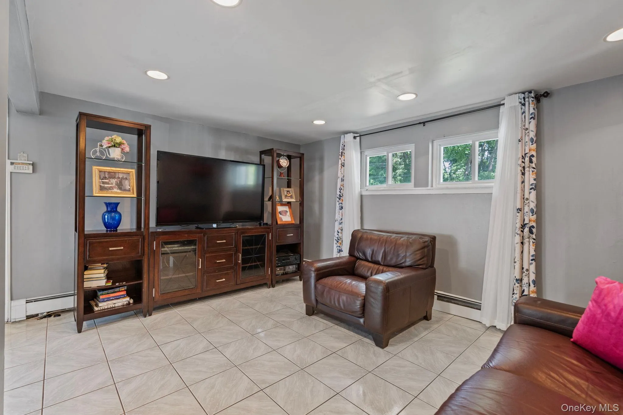 18 Brooklyn Avenue, Hempstead, NY, 4 Bedrooms Bedrooms, 8 Rooms Rooms,2 BathroomsBathrooms,Residential,For Rent,Brooklyn,0,1047228 18 Brooklyn Avenue, Hempstead, NY, 4 Bedrooms Bedrooms, 8 Rooms Rooms,2 BathroomsBathrooms,Residential,For Rent,Brooklyn,0,1047228