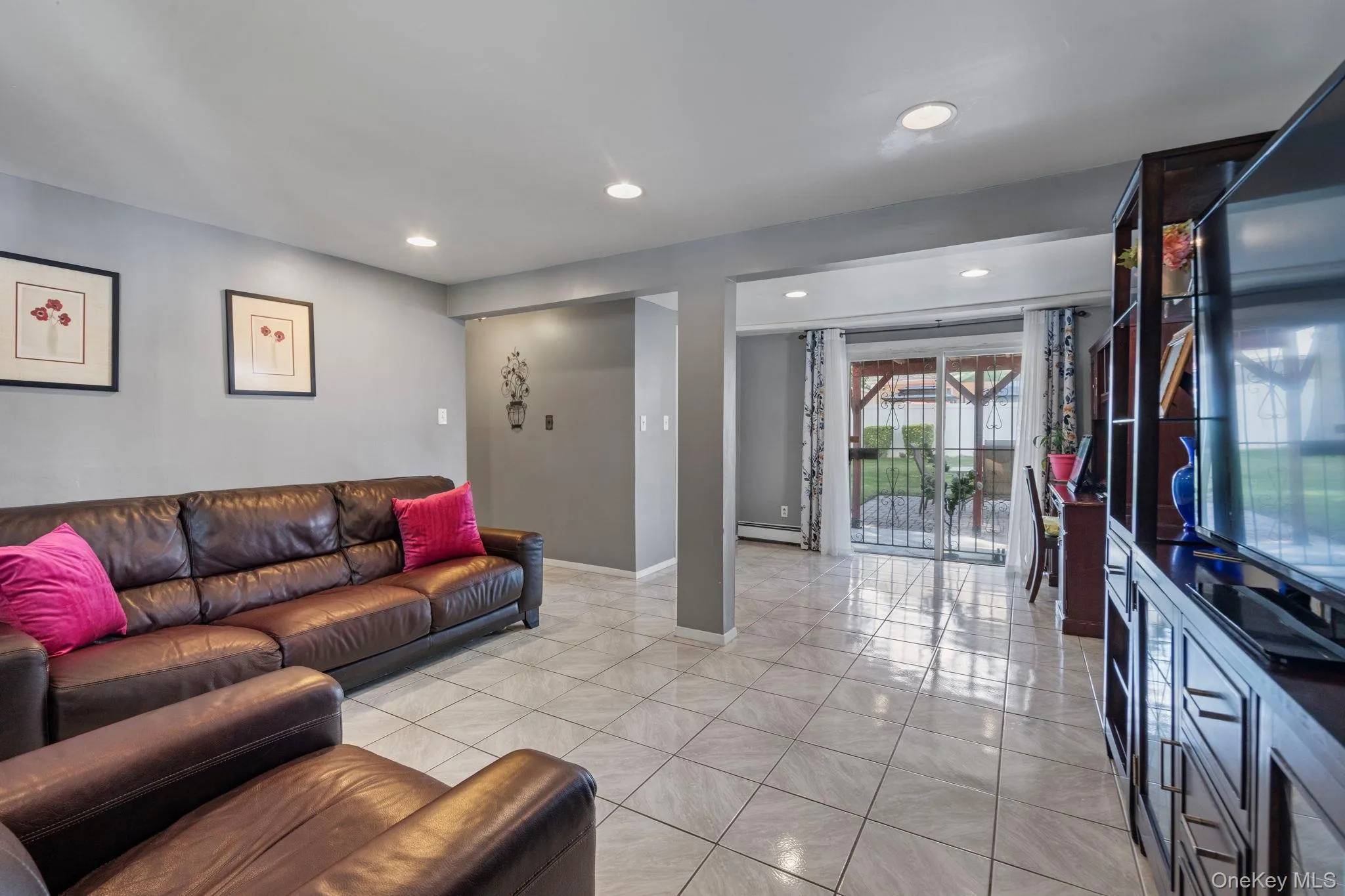 18 Brooklyn Avenue, Hempstead, NY, 4 Bedrooms Bedrooms, 8 Rooms Rooms,2 BathroomsBathrooms,Residential,For Rent,Brooklyn,0,1047228 18 Brooklyn Avenue, Hempstead, NY, 4 Bedrooms Bedrooms, 8 Rooms Rooms,2 BathroomsBathrooms,Residential,For Rent,Brooklyn,0,1047228