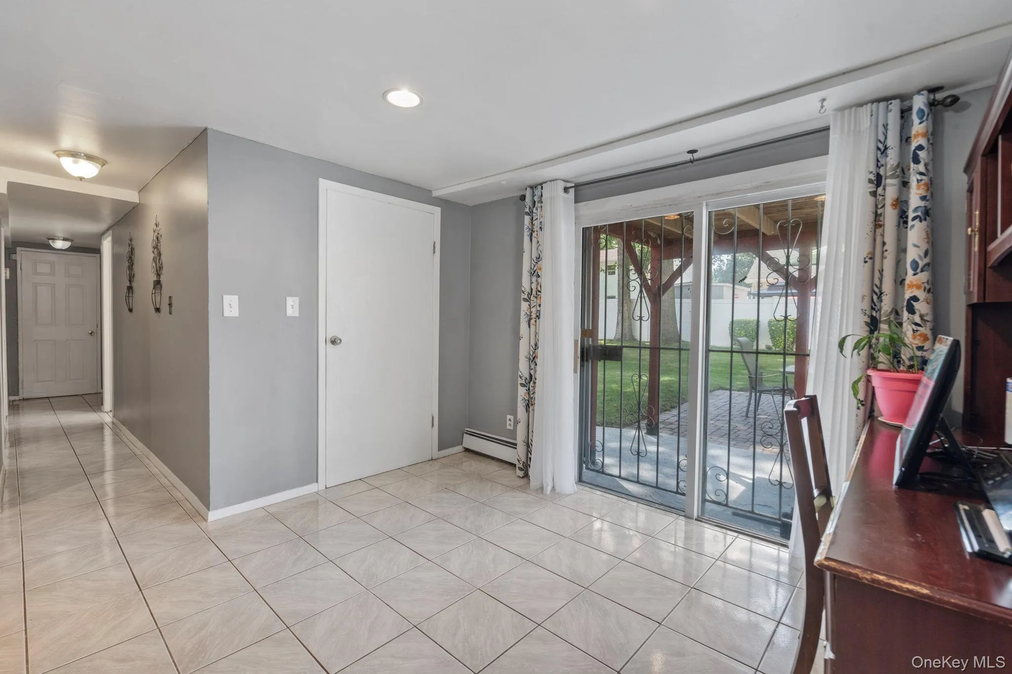 18 Brooklyn Avenue, Hempstead, NY, 4 Bedrooms Bedrooms, 8 Rooms Rooms,2 BathroomsBathrooms,Residential,For Rent,Brooklyn,0,1047228 18 Brooklyn Avenue, Hempstead, NY, 4 Bedrooms Bedrooms, 8 Rooms Rooms,2 BathroomsBathrooms,Residential,For Rent,Brooklyn,0,1047228