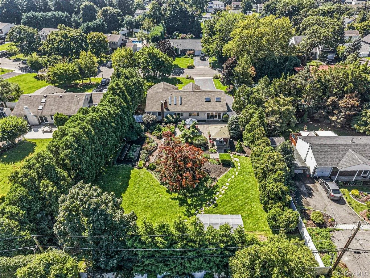 31 Dehan Street, Smithtown, NY, 3 Bedrooms Bedrooms, 14 Rooms Rooms,2 BathroomsBathrooms,Residential,For Rent,Dehan,0,1047231 31 Dehan Street, Smithtown, NY, 3 Bedrooms Bedrooms, 14 Rooms Rooms,2 BathroomsBathrooms,Residential,For Rent,Dehan,0,1047231