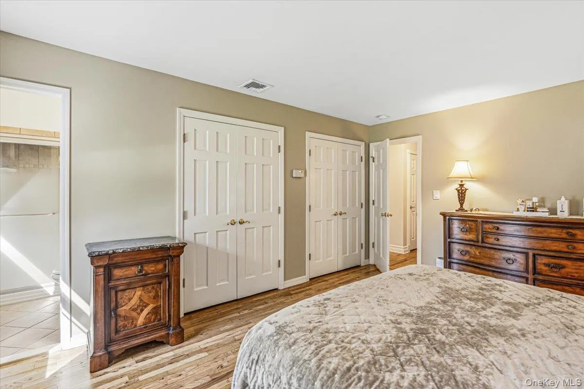 31 Dehan Street, Smithtown, NY, 3 Bedrooms Bedrooms, 14 Rooms Rooms,2 BathroomsBathrooms,Residential,For Rent,Dehan,0,1047231 31 Dehan Street, Smithtown, NY, 3 Bedrooms Bedrooms, 14 Rooms Rooms,2 BathroomsBathrooms,Residential,For Rent,Dehan,0,1047231