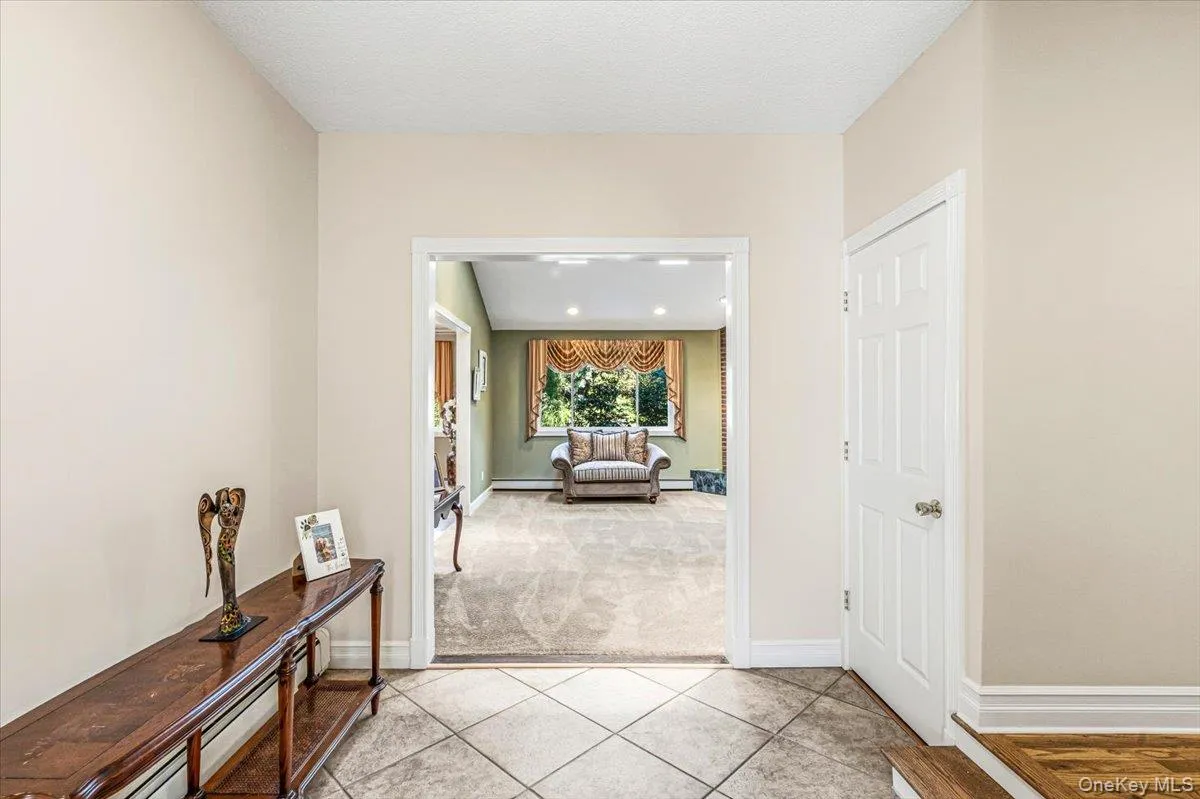 31 Dehan Street, Smithtown, NY, 3 Bedrooms Bedrooms, 14 Rooms Rooms,2 BathroomsBathrooms,Residential,For Rent,Dehan,0,1047231 31 Dehan Street, Smithtown, NY, 3 Bedrooms Bedrooms, 14 Rooms Rooms,2 BathroomsBathrooms,Residential,For Rent,Dehan,0,1047231