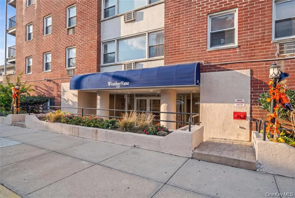 750 Shore Road, Long Beach, NY, 1 Bedroom Bedrooms, 4 Rooms Rooms,1 BathroomBathrooms,Residential Lease,For Rent,Shore,0,1047236 750 Shore Road, Long Beach, NY, 1 Bedroom Bedrooms, 4 Rooms Rooms,1 BathroomBathrooms,Residential Lease,For Rent,Shore,0,1047236