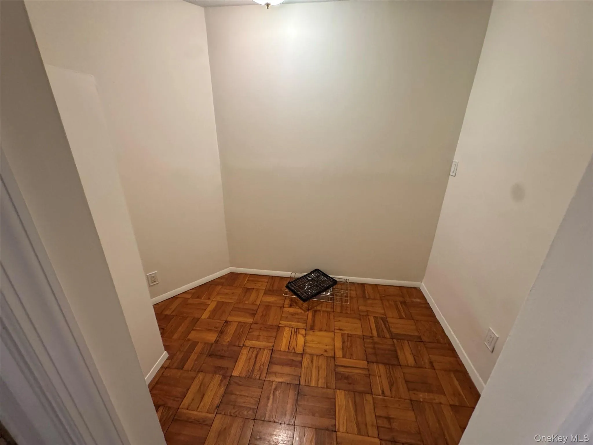750 Shore Road, Long Beach, NY, 1 Bedroom Bedrooms, 4 Rooms Rooms,1 BathroomBathrooms,Residential Lease,For Rent,Shore,0,1047236 750 Shore Road, Long Beach, NY, 1 Bedroom Bedrooms, 4 Rooms Rooms,1 BathroomBathrooms,Residential Lease,For Rent,Shore,0,1047236