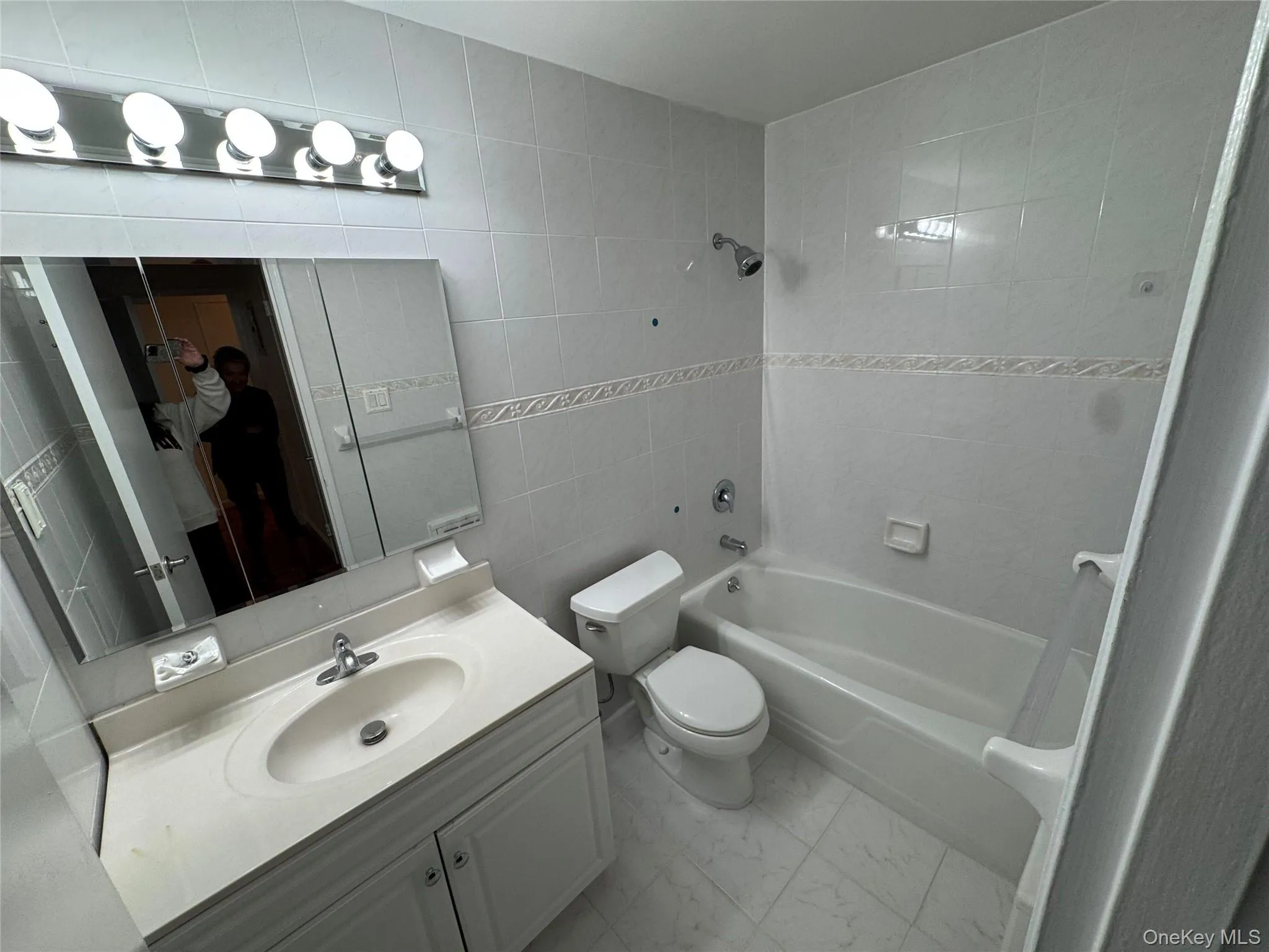 750 Shore Road, Long Beach, NY, 1 Bedroom Bedrooms, 4 Rooms Rooms,1 BathroomBathrooms,Residential Lease,For Rent,Shore,0,1047236 750 Shore Road, Long Beach, NY, 1 Bedroom Bedrooms, 4 Rooms Rooms,1 BathroomBathrooms,Residential Lease,For Rent,Shore,0,1047236