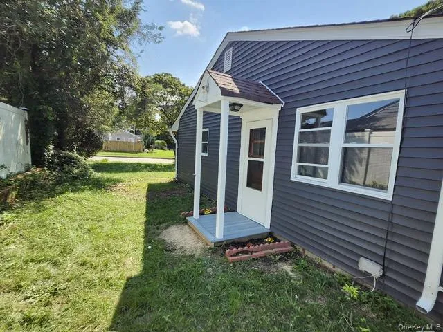 73 Morton Street, Brookhaven, NY, 3 Bedrooms Bedrooms, 6 Rooms Rooms,1 BathroomBathrooms,Residential,For Rent,Morton,0,1047237 73 Morton Street, Brookhaven, NY, 3 Bedrooms Bedrooms, 6 Rooms Rooms,1 BathroomBathrooms,Residential,For Rent,Morton,0,1047237