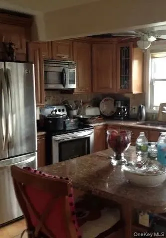326 Lincoln Avenue, Islip, NY, 5 Bedrooms Bedrooms, 8 Rooms Rooms,3 BathroomsBathrooms,Residential,For Rent,Lincoln,0,1047238 326 Lincoln Avenue, Islip, NY, 5 Bedrooms Bedrooms, 8 Rooms Rooms,3 BathroomsBathrooms,Residential,For Rent,Lincoln,0,1047238