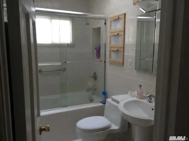 326 Lincoln Avenue, Islip, NY, 5 Bedrooms Bedrooms, 8 Rooms Rooms,3 BathroomsBathrooms,Residential,For Rent,Lincoln,0,1047238 326 Lincoln Avenue, Islip, NY, 5 Bedrooms Bedrooms, 8 Rooms Rooms,3 BathroomsBathrooms,Residential,For Rent,Lincoln,0,1047238