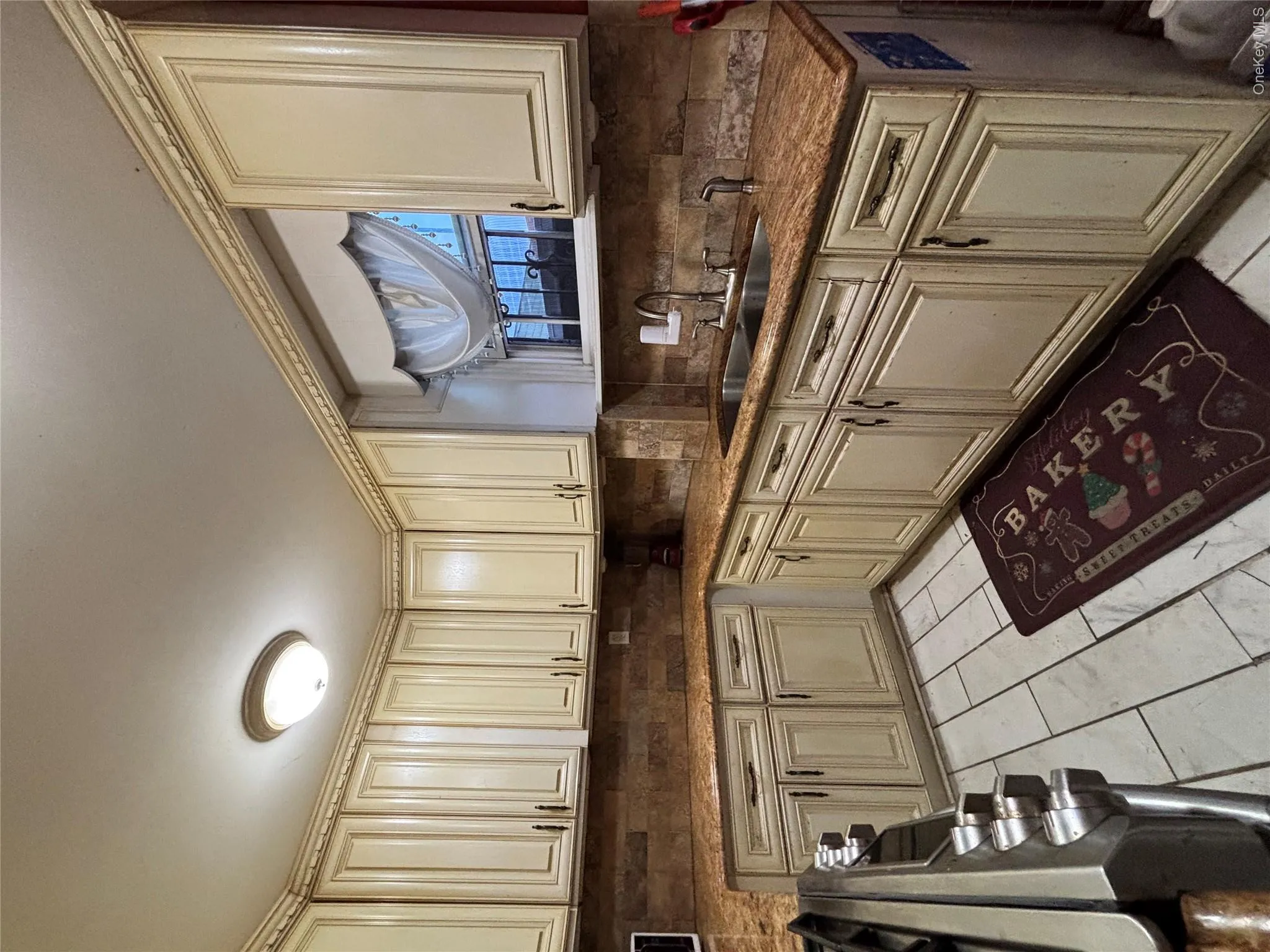 3614 Paulding Avenue, New York, NY, 3 Bedrooms Bedrooms, 10 Rooms Rooms,3 BathroomsBathrooms,Residential,For Rent,Paulding,0,1047245 3614 Paulding Avenue, New York, NY, 3 Bedrooms Bedrooms, 10 Rooms Rooms,3 BathroomsBathrooms,Residential,For Rent,Paulding,0,1047245