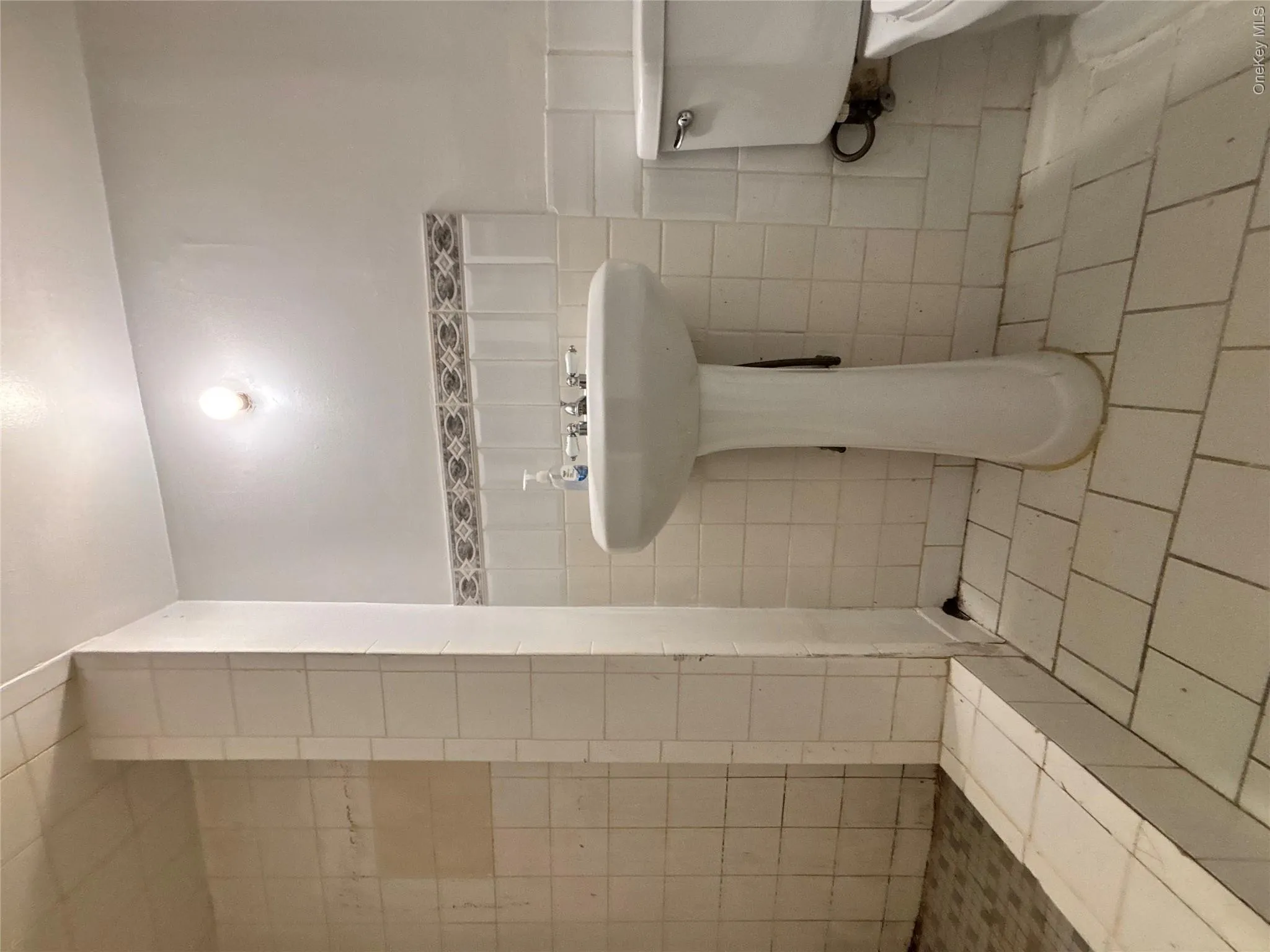 3614 Paulding Avenue, New York, NY, 3 Bedrooms Bedrooms, 10 Rooms Rooms,3 BathroomsBathrooms,Residential,For Rent,Paulding,0,1047245 3614 Paulding Avenue, New York, NY, 3 Bedrooms Bedrooms, 10 Rooms Rooms,3 BathroomsBathrooms,Residential,For Rent,Paulding,0,1047245