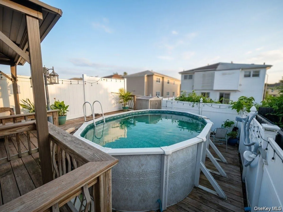 42 Birch Road, New York, NY, 3 Bedrooms Bedrooms, 7 Rooms Rooms,2 BathroomsBathrooms,Residential,For Rent,Birch,0,1047246 42 Birch Road, New York, NY, 3 Bedrooms Bedrooms, 7 Rooms Rooms,2 BathroomsBathrooms,Residential,For Rent,Birch,0,1047246