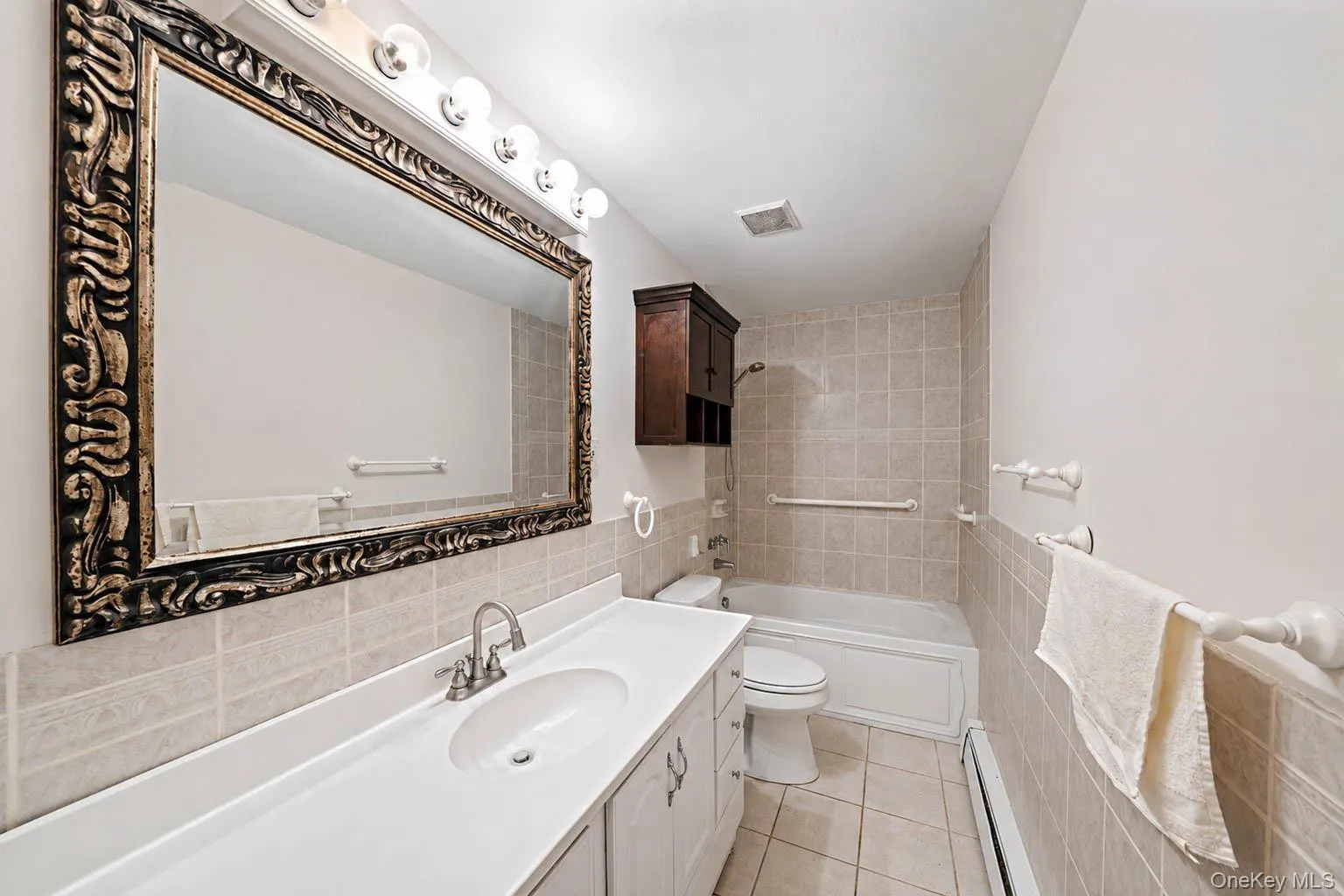 12 Beecher Street, Brookhaven, NY, 3 Bedrooms Bedrooms, 9 Rooms Rooms,2 BathroomsBathrooms,Residential,For Rent,Beecher,0,1047250 12 Beecher Street, Brookhaven, NY, 3 Bedrooms Bedrooms, 9 Rooms Rooms,2 BathroomsBathrooms,Residential,For Rent,Beecher,0,1047250