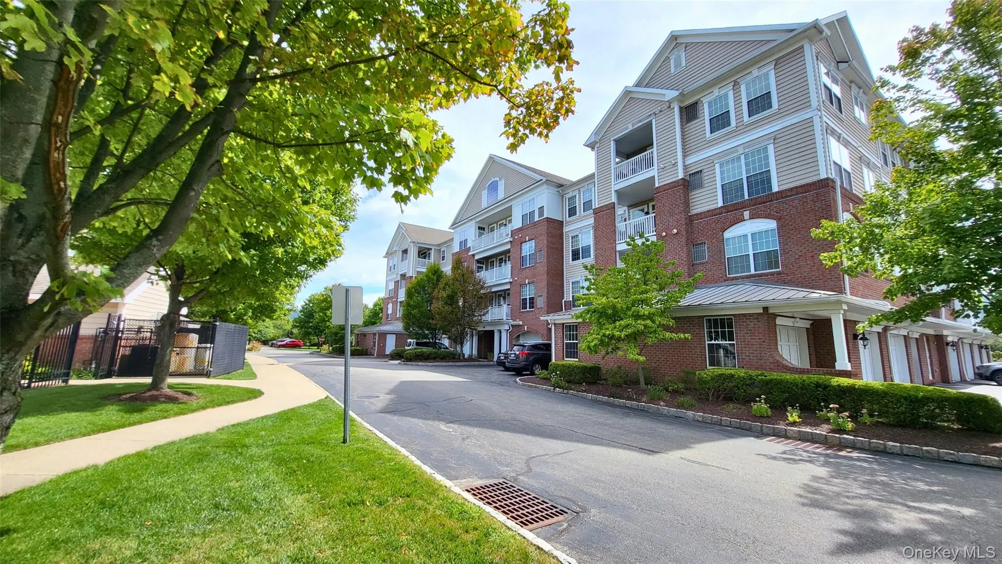 621 Regency Drive, Fishkill, NY, 1 Bedroom Bedrooms, 5 Rooms Rooms,2 BathroomsBathrooms,Residential,For Rent,Regency,0,1047253 621 Regency Drive, Fishkill, NY, 1 Bedroom Bedrooms, 5 Rooms Rooms,2 BathroomsBathrooms,Residential,For Rent,Regency,0,1047253