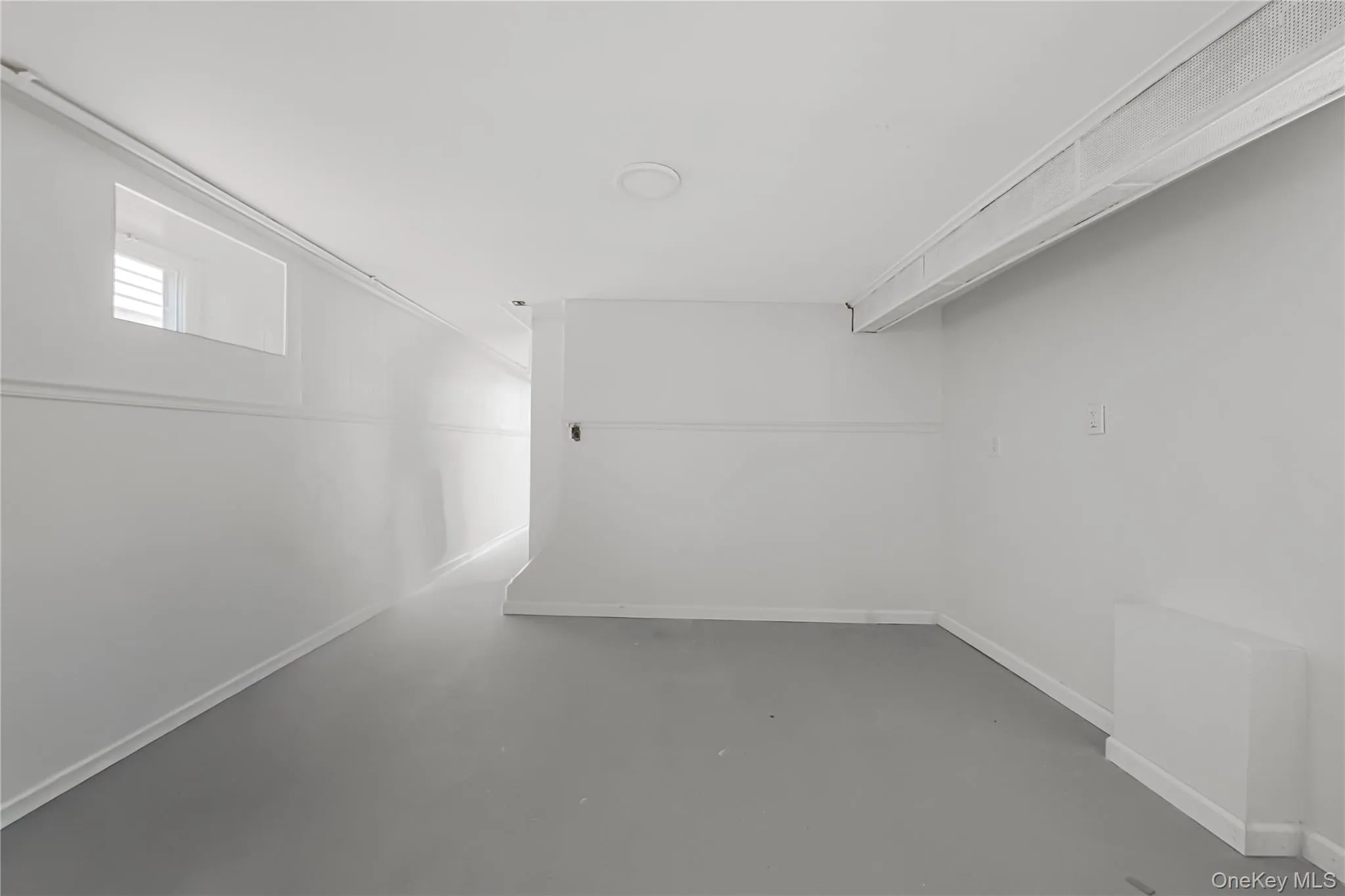 173-43 103rd Avenue, New York, NY, 4 Bedrooms Bedrooms, 7 Rooms Rooms,2 BathroomsBathrooms,Residential,For Rent,103rd,0,1047265 173-43 103rd Avenue, New York, NY, 4 Bedrooms Bedrooms, 7 Rooms Rooms,2 BathroomsBathrooms,Residential,For Rent,103rd,0,1047265