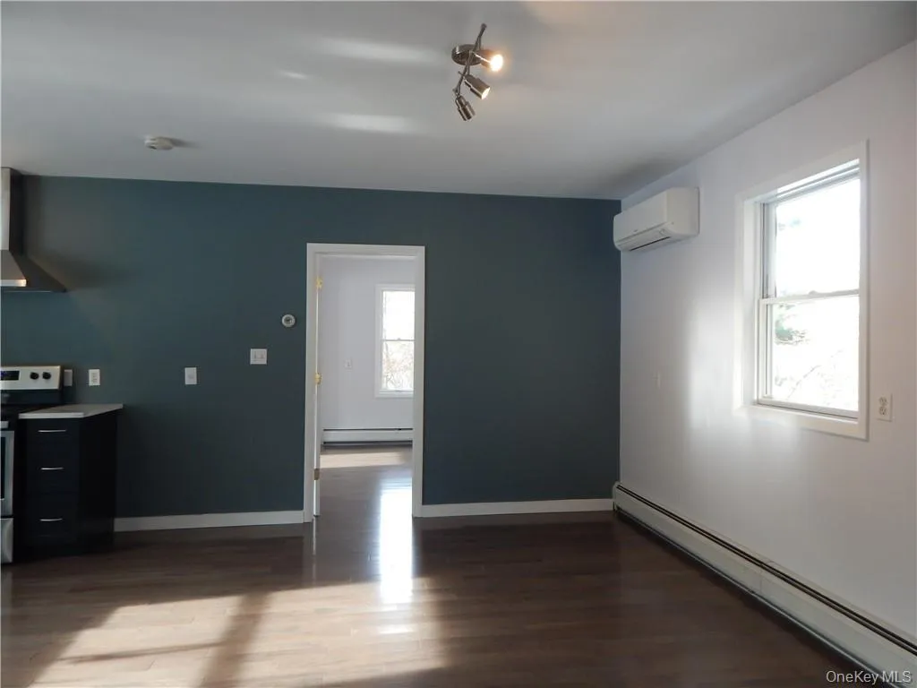 252 Rockland Lake, Clarkstown, NY, 2 Bedrooms Bedrooms, 5 Rooms Rooms,2 BathroomsBathrooms,Residential Lease,For Rent,Rockland Lake,0,1047270 252 Rockland Lake, Clarkstown, NY, 2 Bedrooms Bedrooms, 5 Rooms Rooms,2 BathroomsBathrooms,Residential Lease,For Rent,Rockland Lake,0,1047270