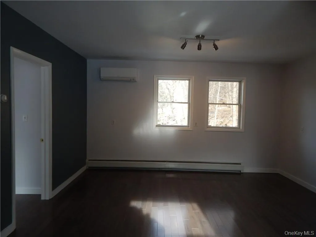 252 Rockland Lake, Clarkstown, NY, 2 Bedrooms Bedrooms, 5 Rooms Rooms,2 BathroomsBathrooms,Residential Lease,For Rent,Rockland Lake,0,1047270 252 Rockland Lake, Clarkstown, NY, 2 Bedrooms Bedrooms, 5 Rooms Rooms,2 BathroomsBathrooms,Residential Lease,For Rent,Rockland Lake,0,1047270