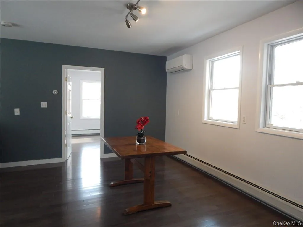 252 Rockland Lake, Clarkstown, NY, 2 Bedrooms Bedrooms, 5 Rooms Rooms,2 BathroomsBathrooms,Residential Lease,For Rent,Rockland Lake,0,1047270 252 Rockland Lake, Clarkstown, NY, 2 Bedrooms Bedrooms, 5 Rooms Rooms,2 BathroomsBathrooms,Residential Lease,For Rent,Rockland Lake,0,1047270