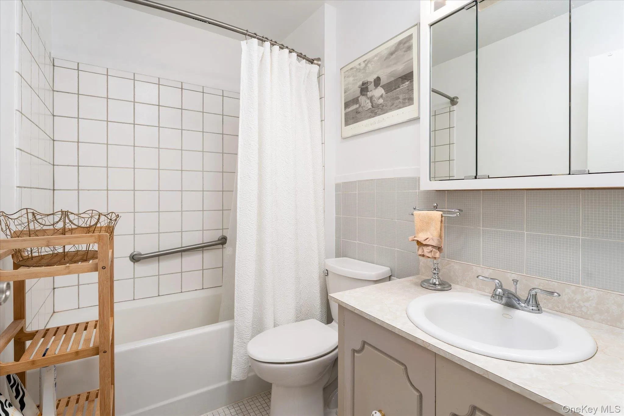 1102 Gotham Path, Smithtown, NY, 3 Bedrooms Bedrooms, 6 Rooms Rooms,2 BathroomsBathrooms,Residential,For Rent,Gotham,0,1047276 1102 Gotham Path, Smithtown, NY, 3 Bedrooms Bedrooms, 6 Rooms Rooms,2 BathroomsBathrooms,Residential,For Rent,Gotham,0,1047276