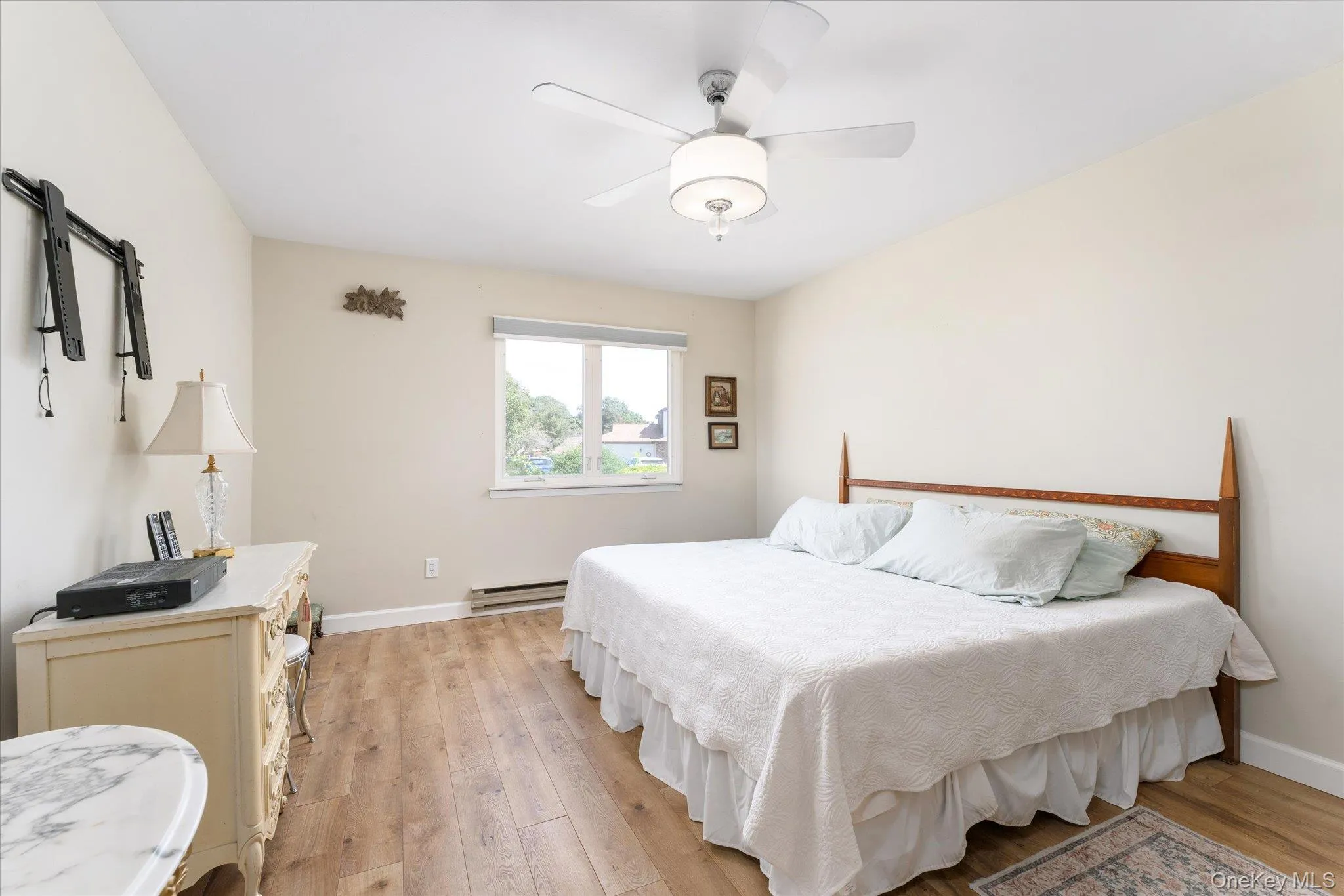 1102 Gotham Path, Smithtown, NY, 3 Bedrooms Bedrooms, 6 Rooms Rooms,2 BathroomsBathrooms,Residential,For Rent,Gotham,0,1047276 1102 Gotham Path, Smithtown, NY, 3 Bedrooms Bedrooms, 6 Rooms Rooms,2 BathroomsBathrooms,Residential,For Rent,Gotham,0,1047276