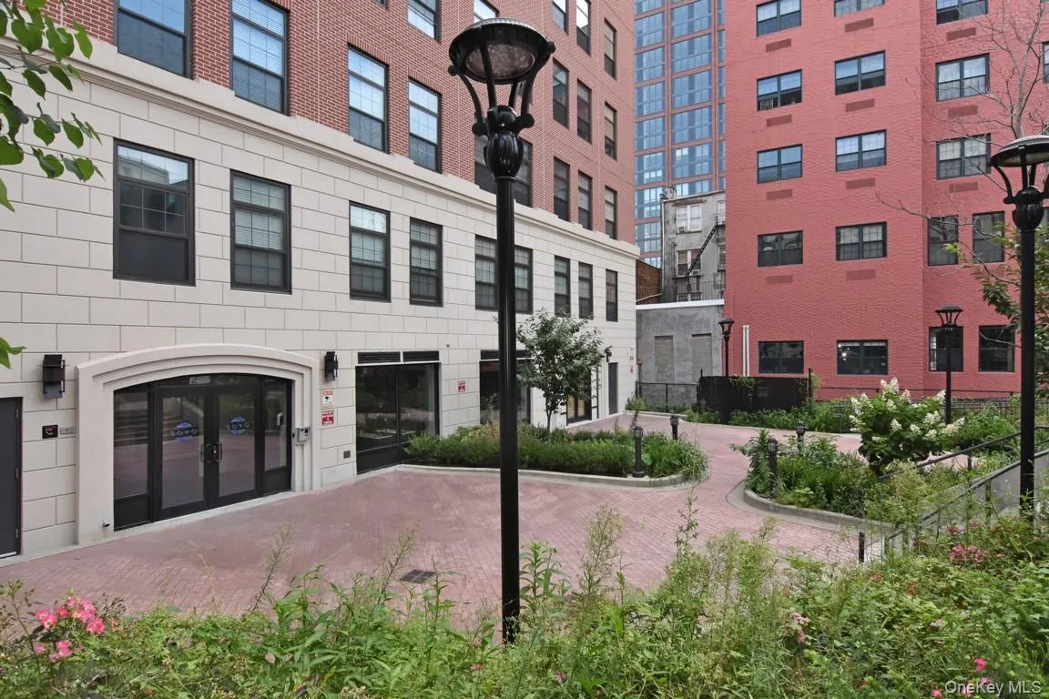 13 Main Street, Yonkers, NY, 2 Bedrooms Bedrooms, 1 Room Rooms,1 BathroomBathrooms,Residential Lease,For Rent,Main,0,1047277 13 Main Street, Yonkers, NY, 2 Bedrooms Bedrooms, 1 Room Rooms,1 BathroomBathrooms,Residential Lease,For Rent,Main,0,1047277